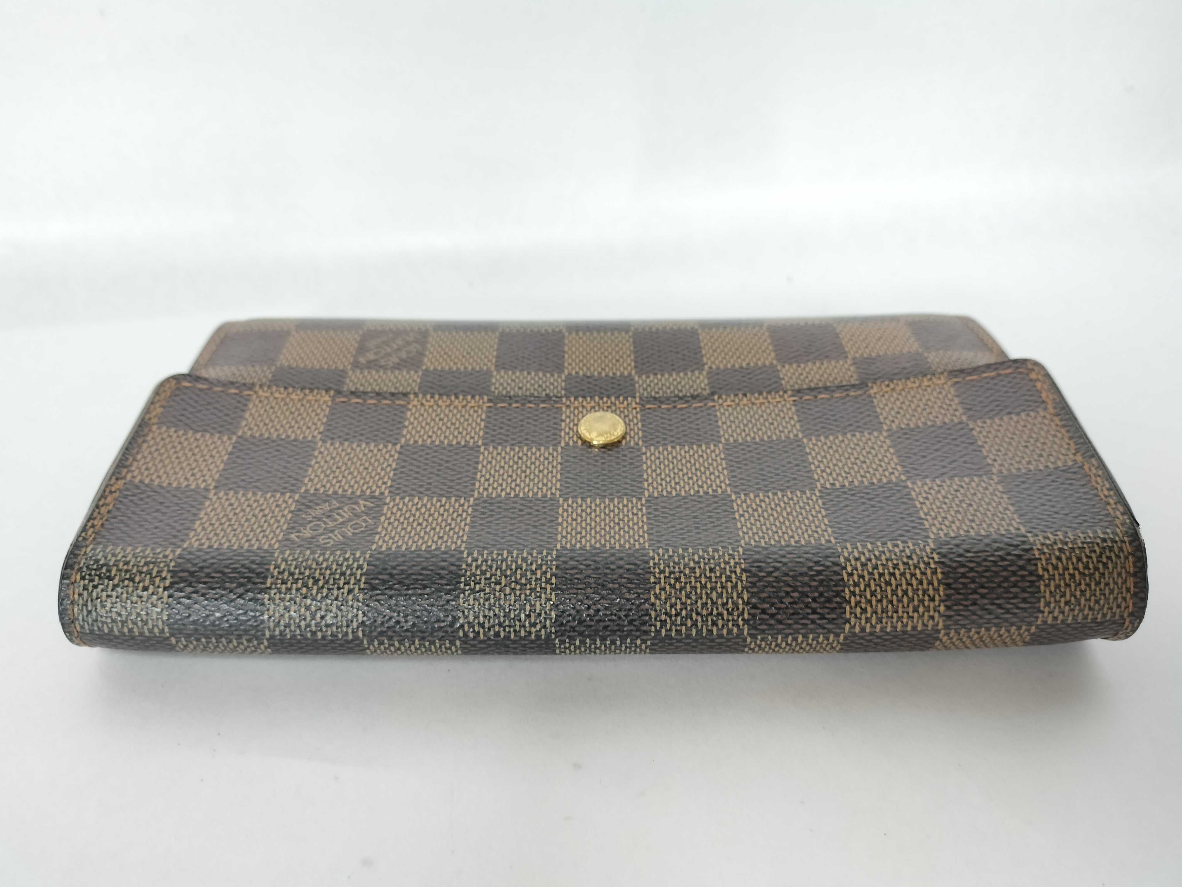 Damier Vuitton Damier Sarah CA0075 Wallet — view 5
