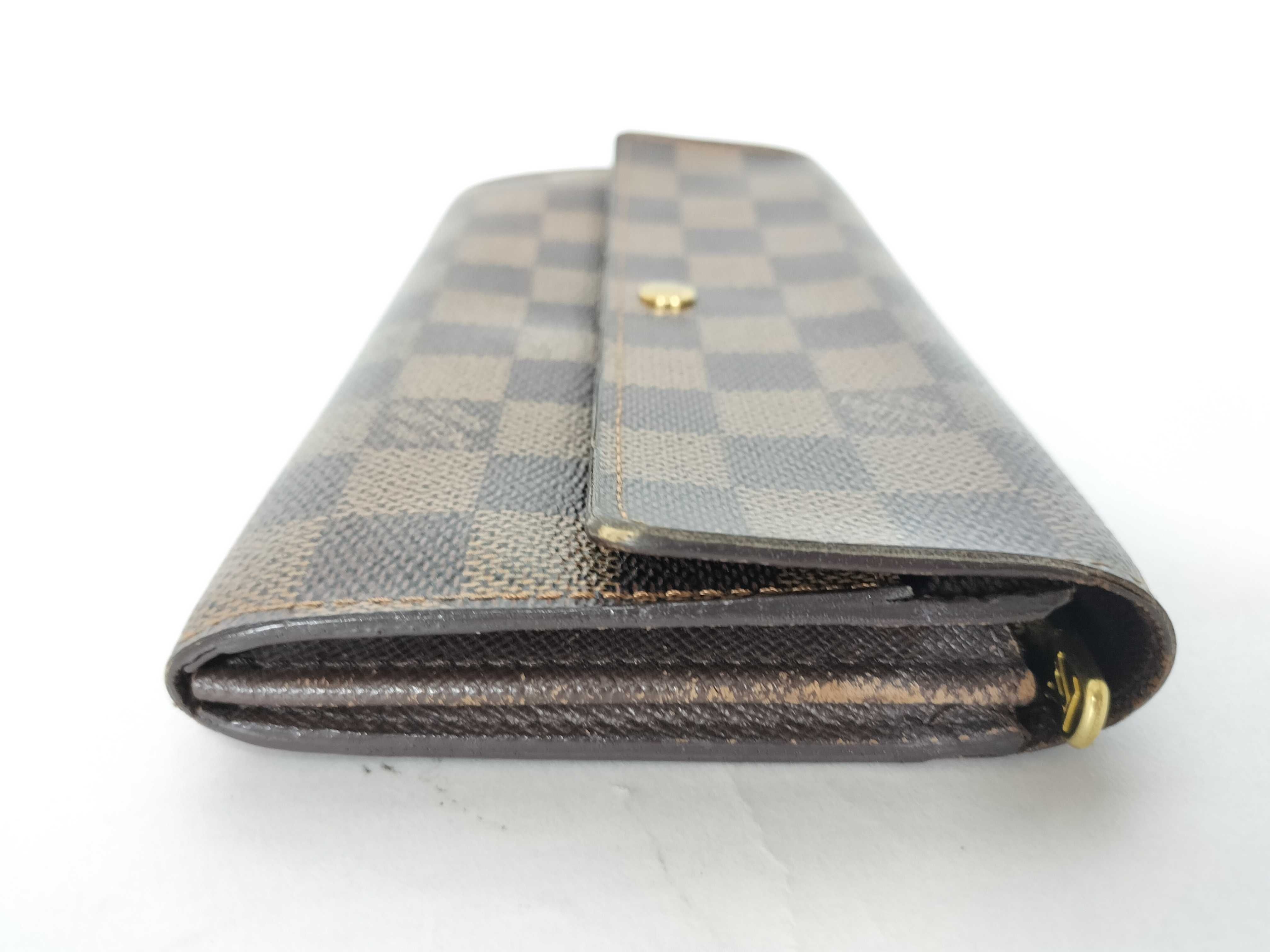 Damier Vuitton Damier Sarah CA0075 Wallet — view 6