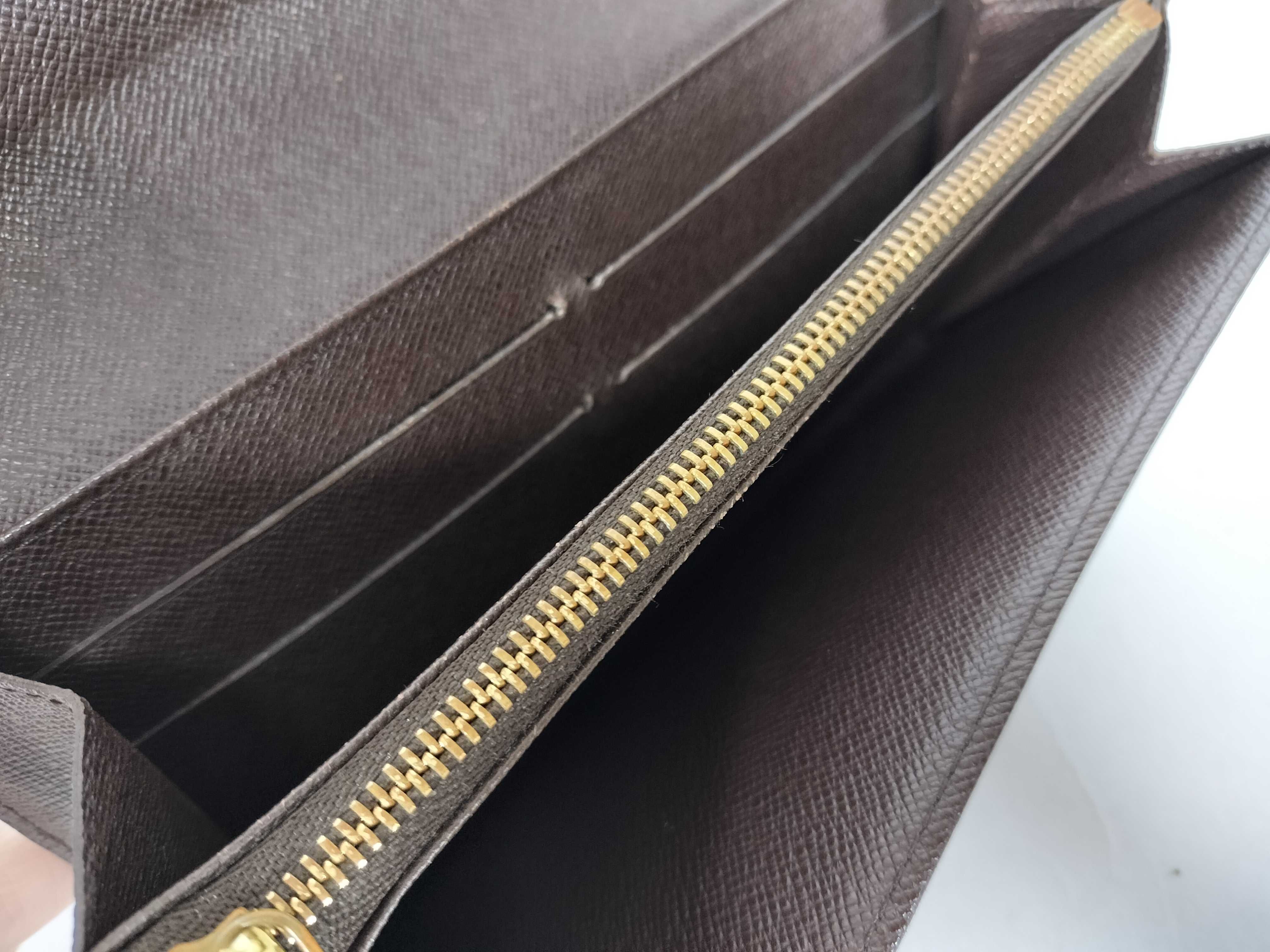 Damier Vuitton Damier Sarah CA0075 Wallet — view 8