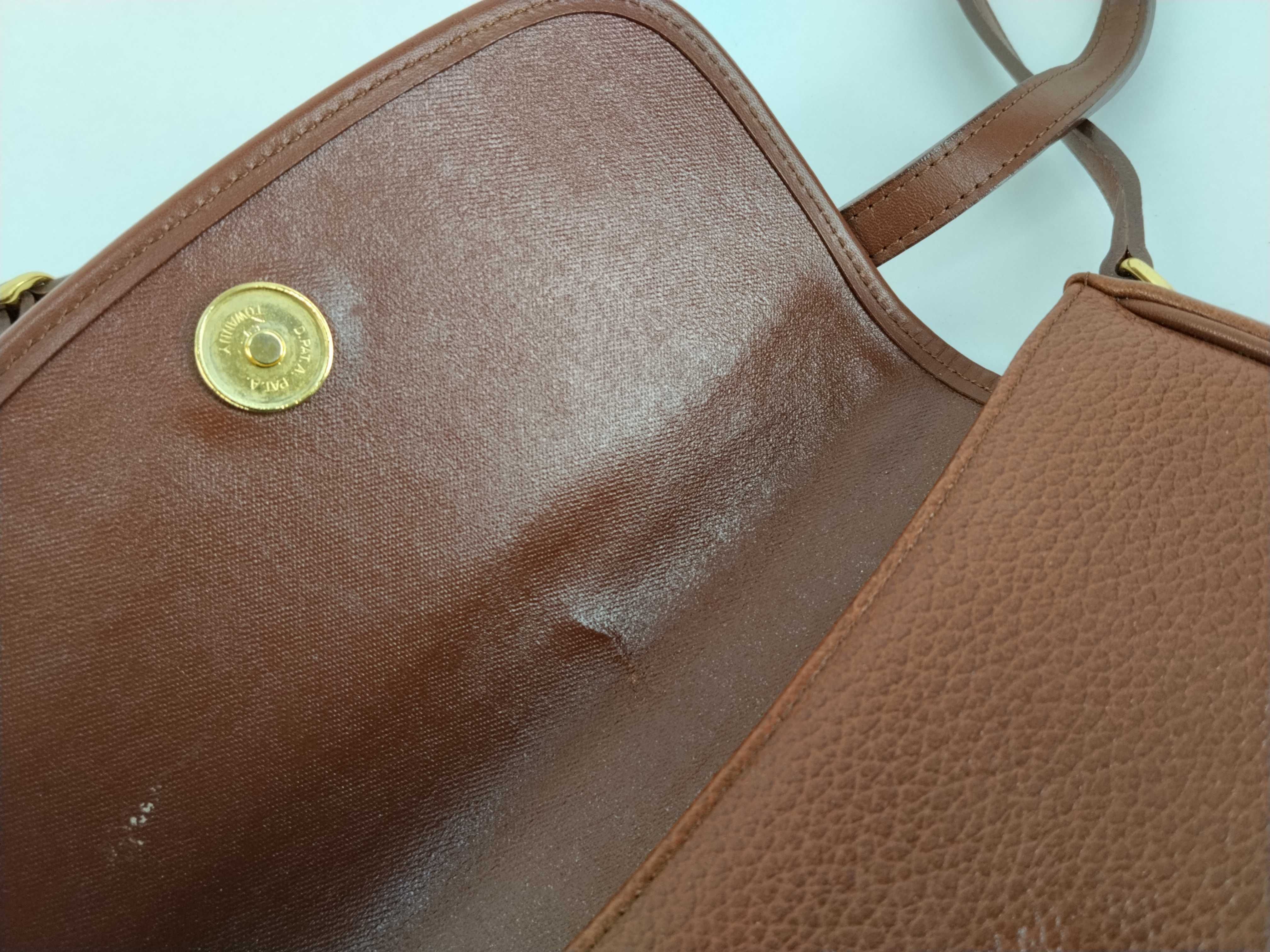 logo embossed shoulder bag — view 9