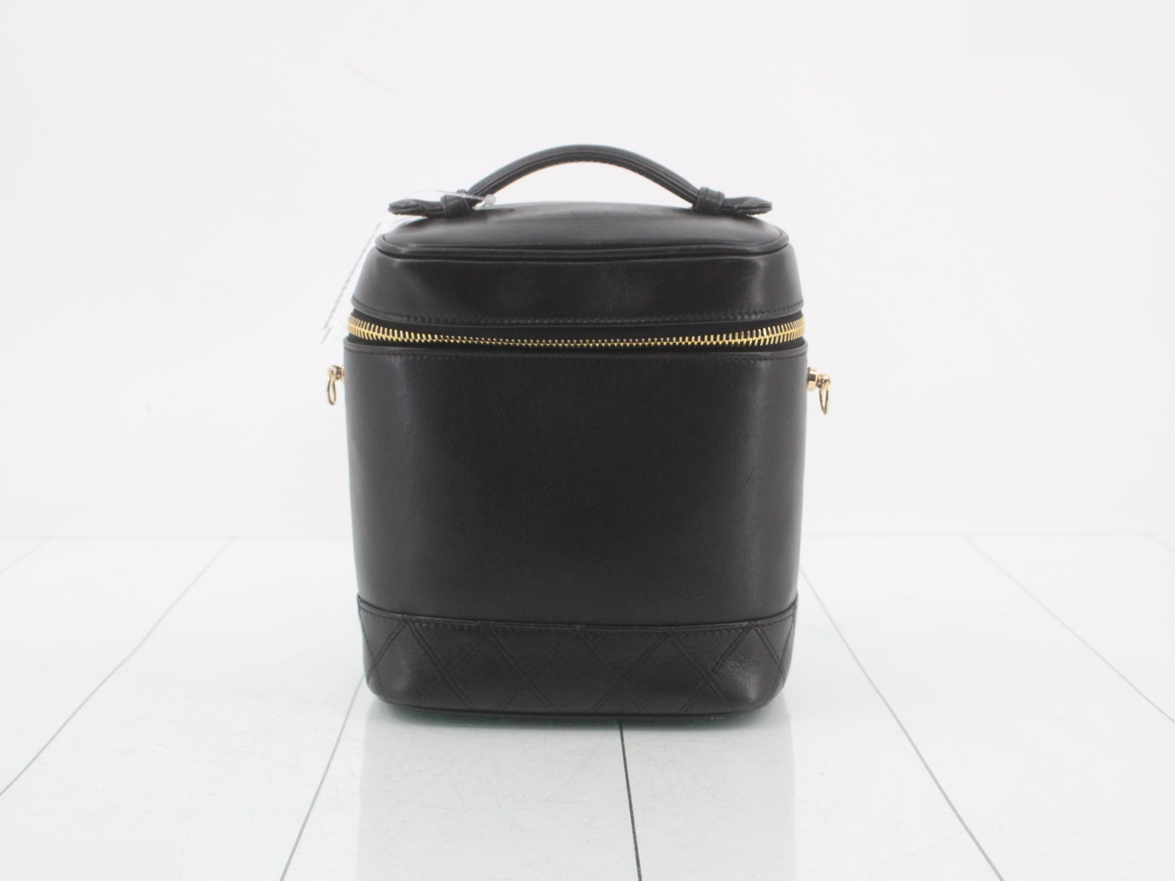 Leather Bicolore Vanity Pouch, Black