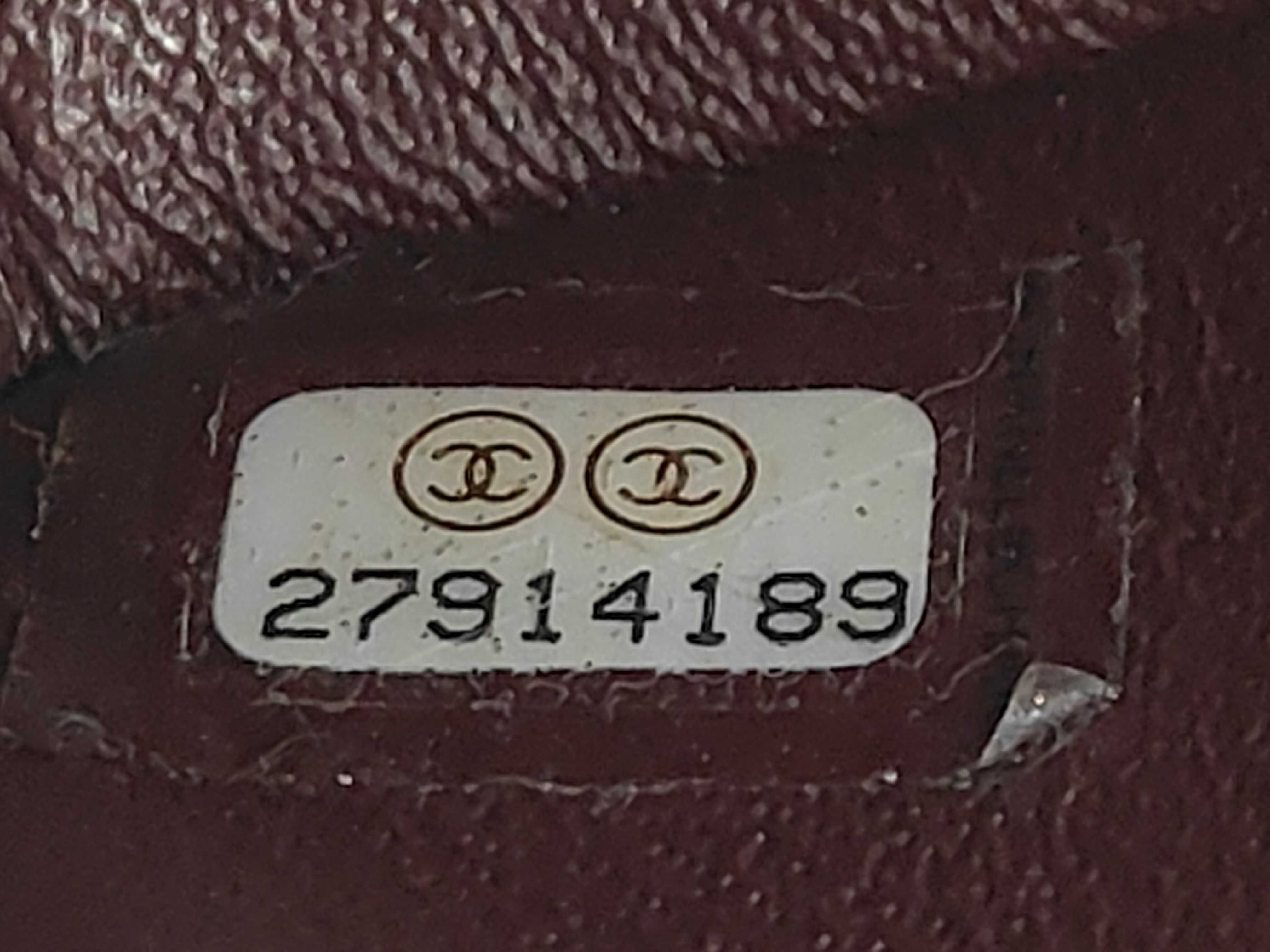 Matelassé Double Flap 23 Caviar Skin Black Serial Number 27 Seal Shoulder Bag — view 12