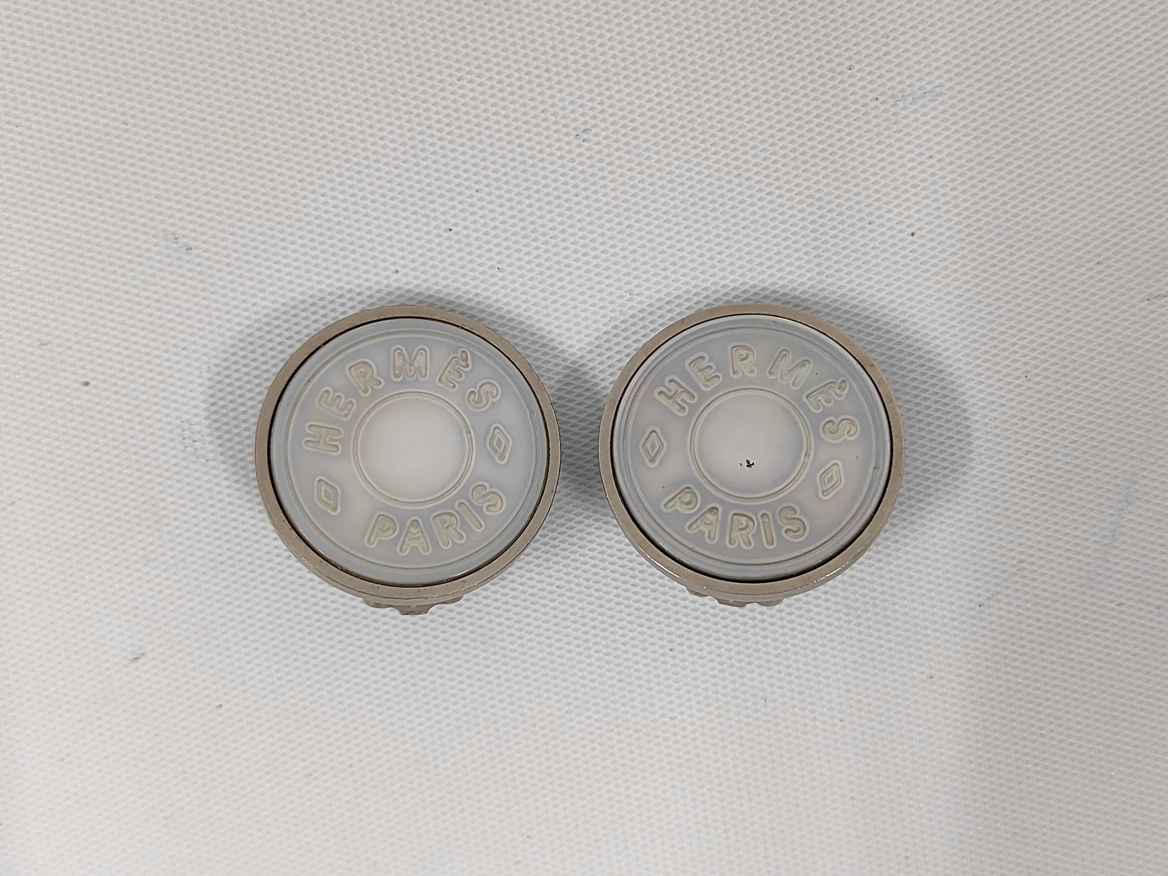 Sellier Shell Round Earrings Gold Earrings
