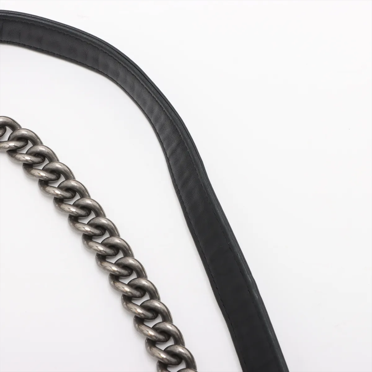 Boy Chanel 25 Lambskin Chain Shoulder Bag Black Gunmetal Metal Fittings 24299101 24th Series A67086 — view 13