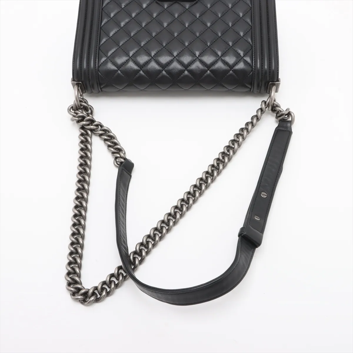 Boy Chanel 25 Lambskin Chain Shoulder Bag Black Gunmetal Metal Fittings 24299101 24th Series A67086 — view 5