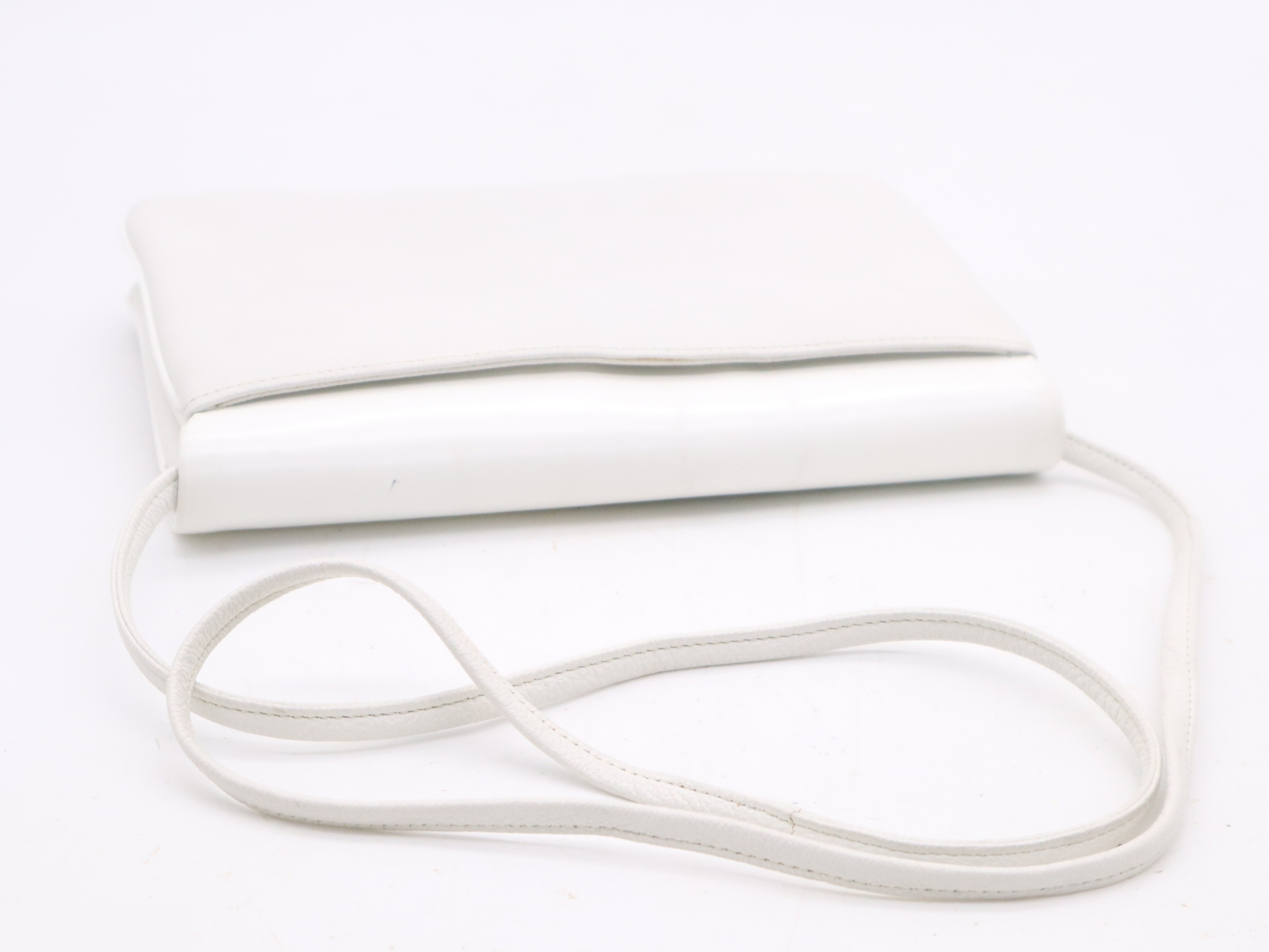 Leather shoulder bag with 4G logo hardware, white, includes dust bag. — view 6