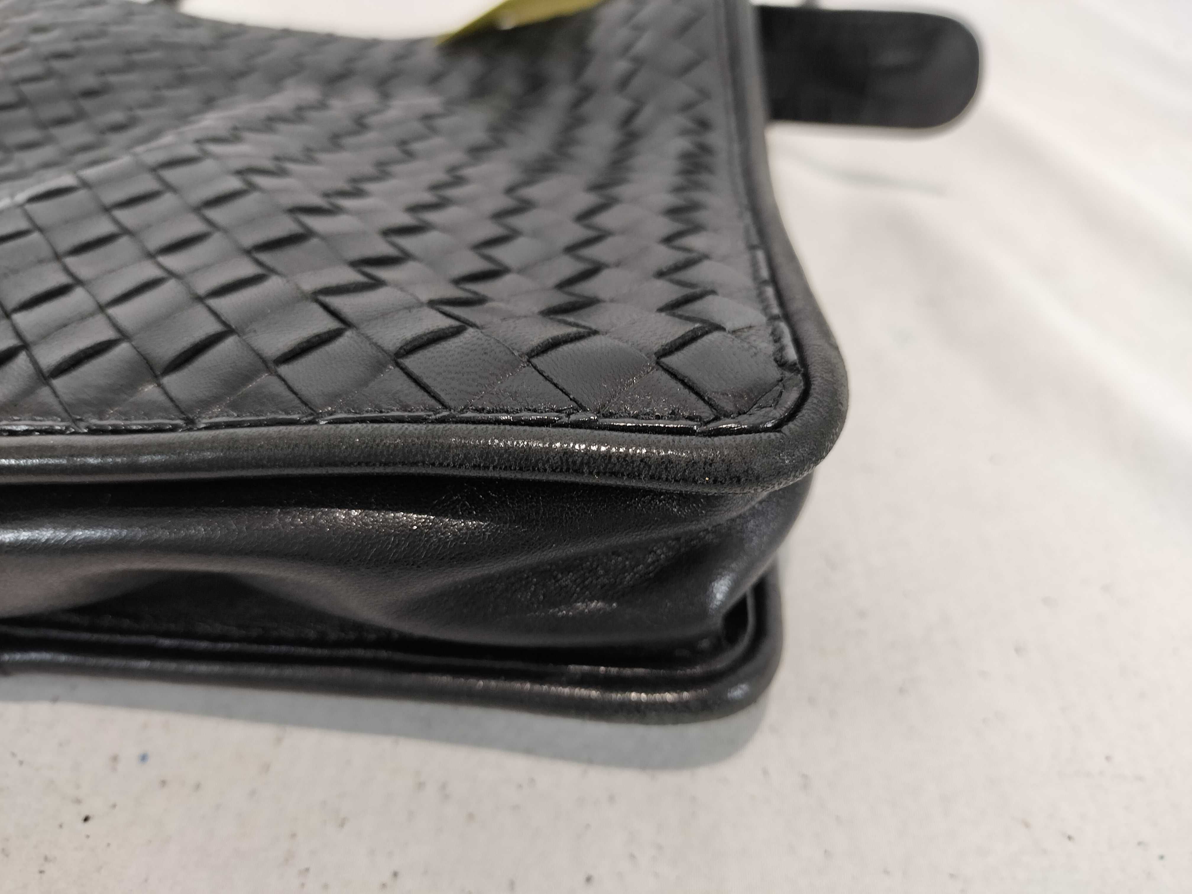 Intrecciato Bottega Veneta Intrecciato Handbag One Shoulder Handbag — view 6