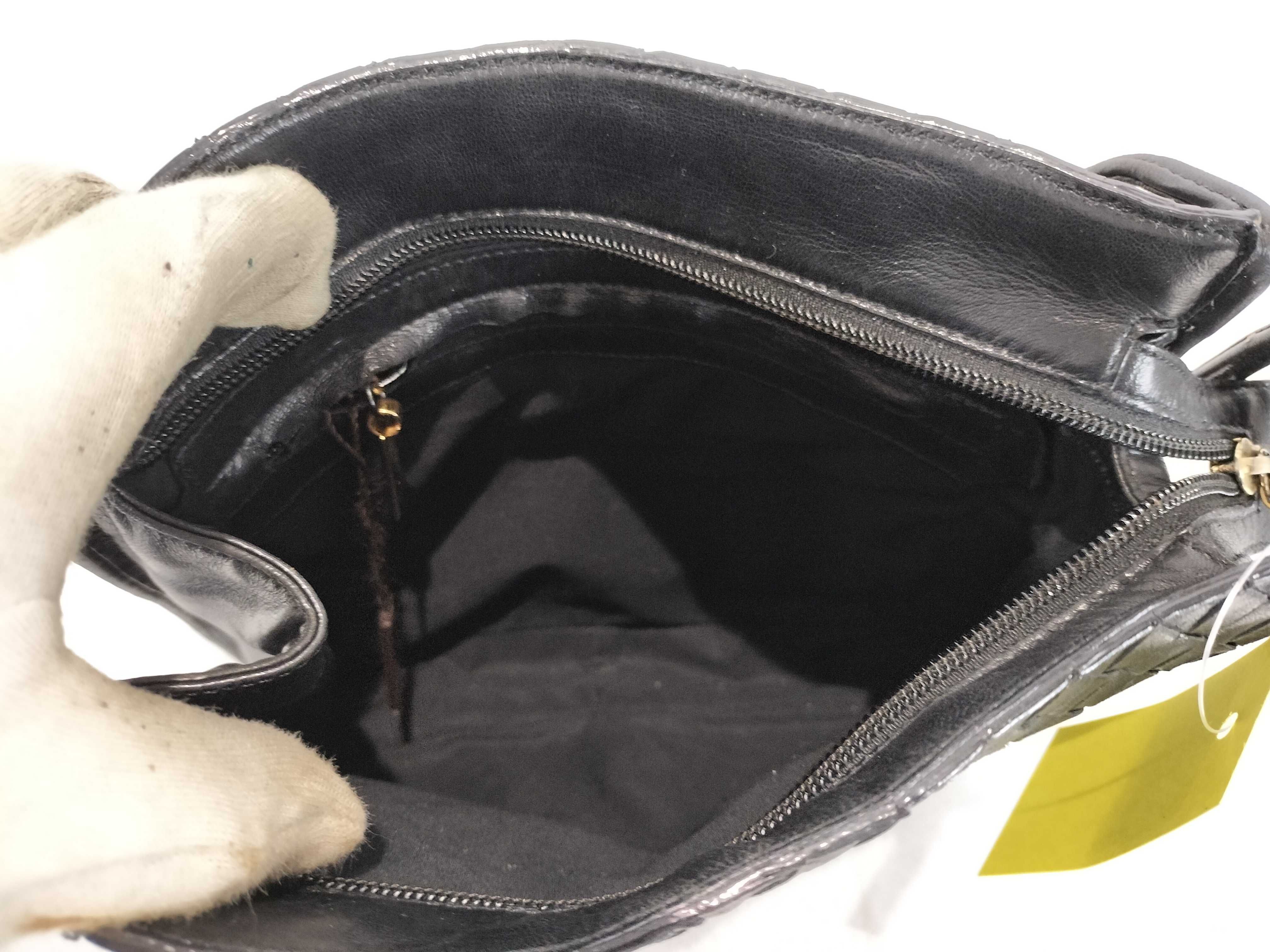 Intrecciato Bottega Veneta Intrecciato Handbag One Shoulder Handbag — view 9