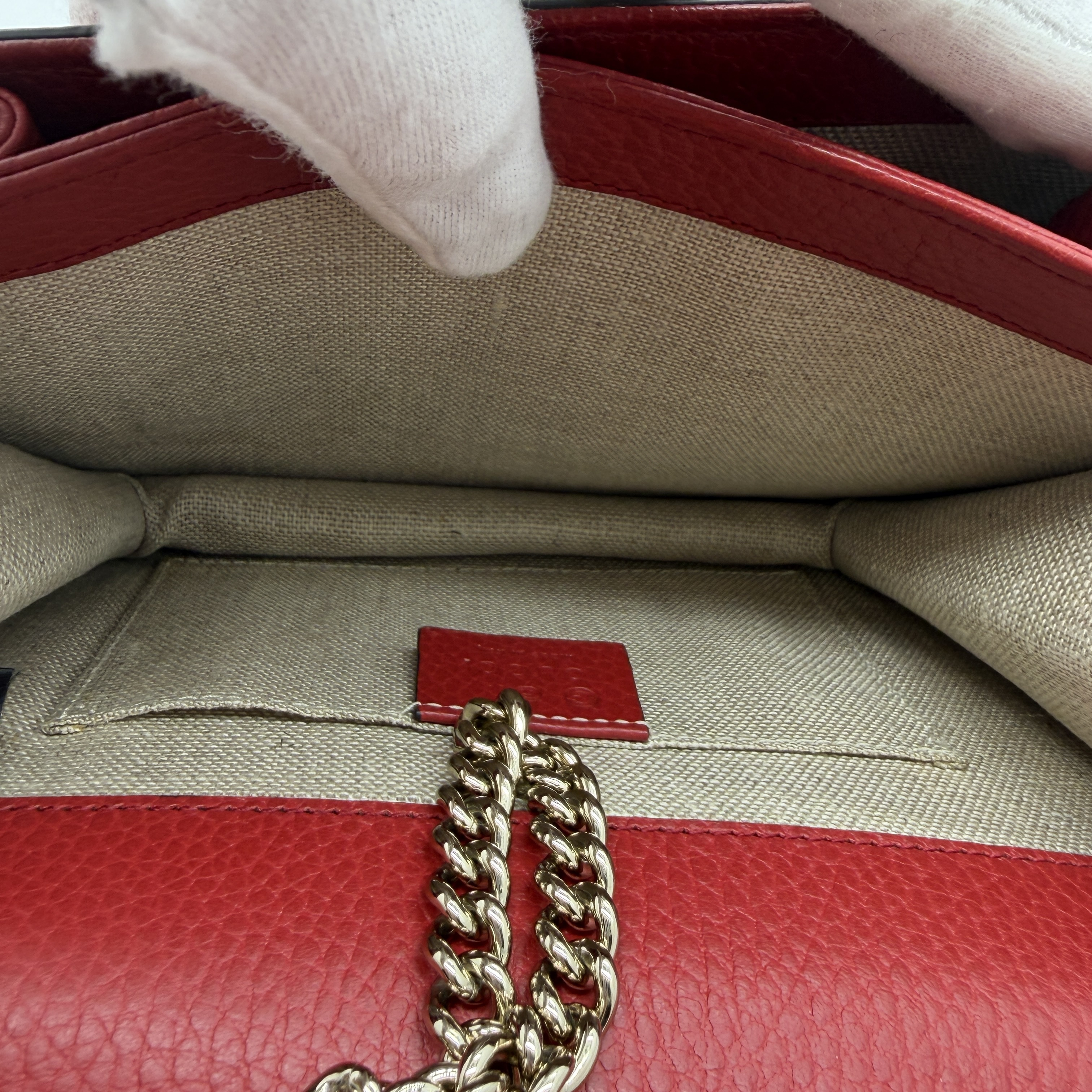 Interlocking G Shoulder Bag — view 10