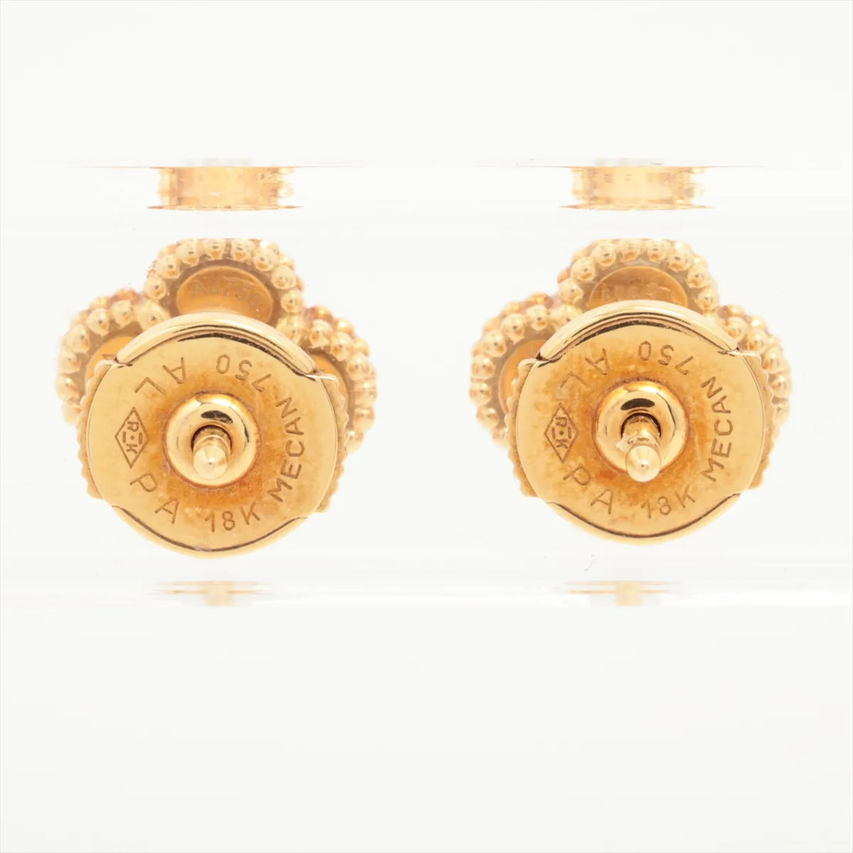 Sweet Alhambra Onyx Earrings 750(YG) 2.8g JE339531 Post Distortion — view 2