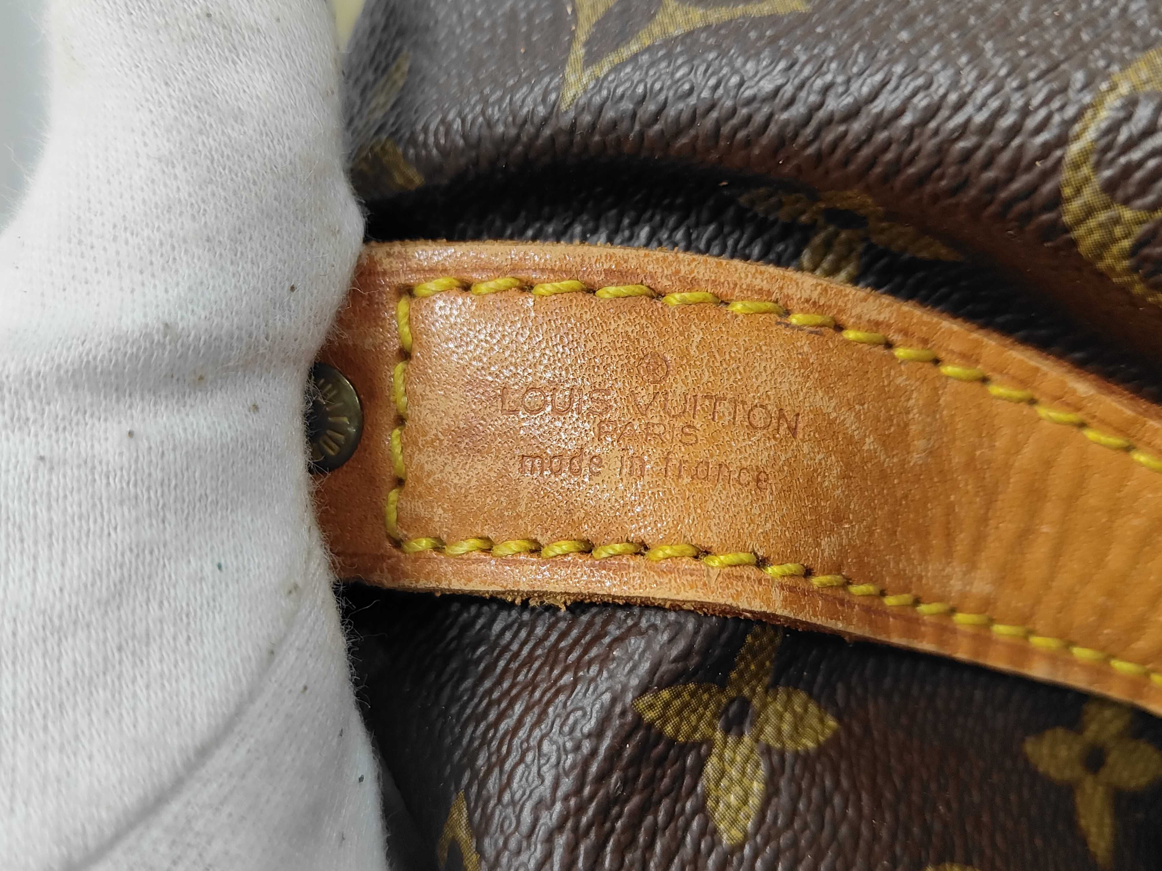 LV Boston Bag Keepall 60 Bandoulière Boston Bag — view 8
