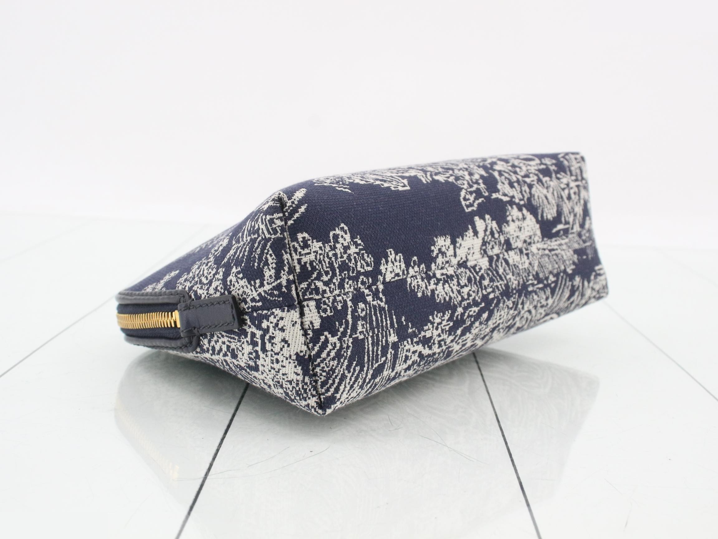 Montaigne Pouch — view 5