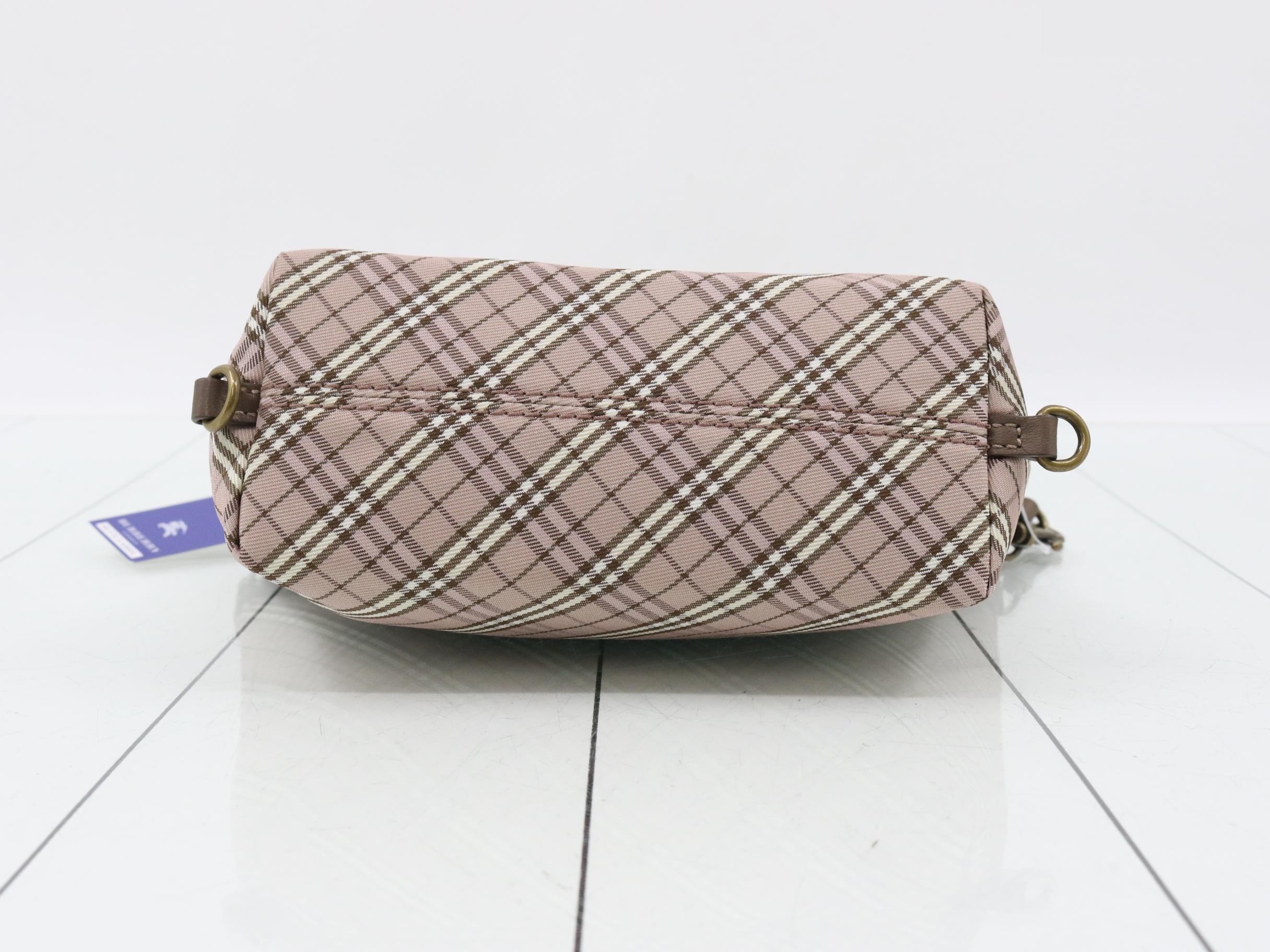 Other lines: Bags & Pouches, Handbags with tags. — view 3