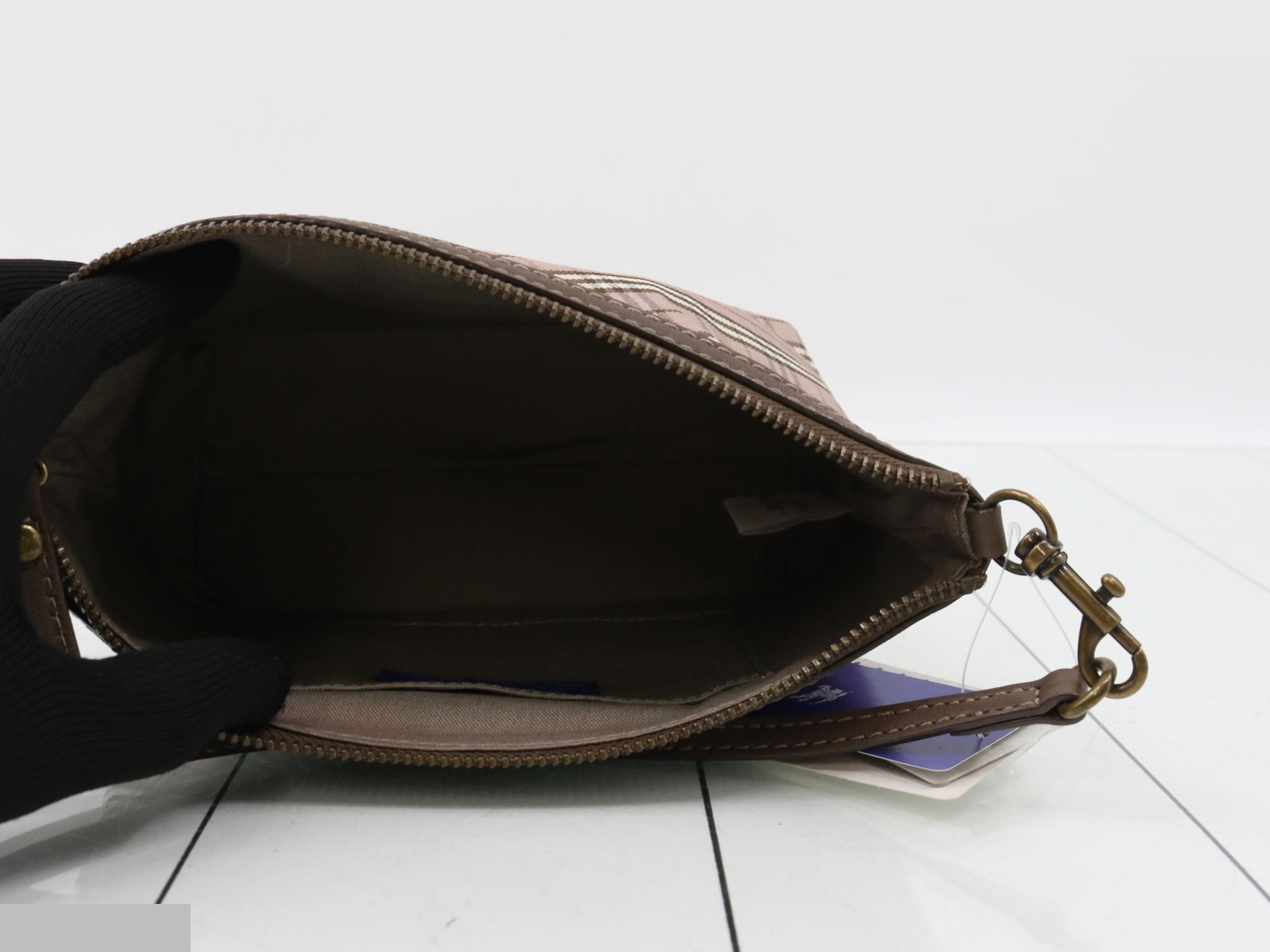Other lines: Bags & Pouches, Handbags with tags. — view 4