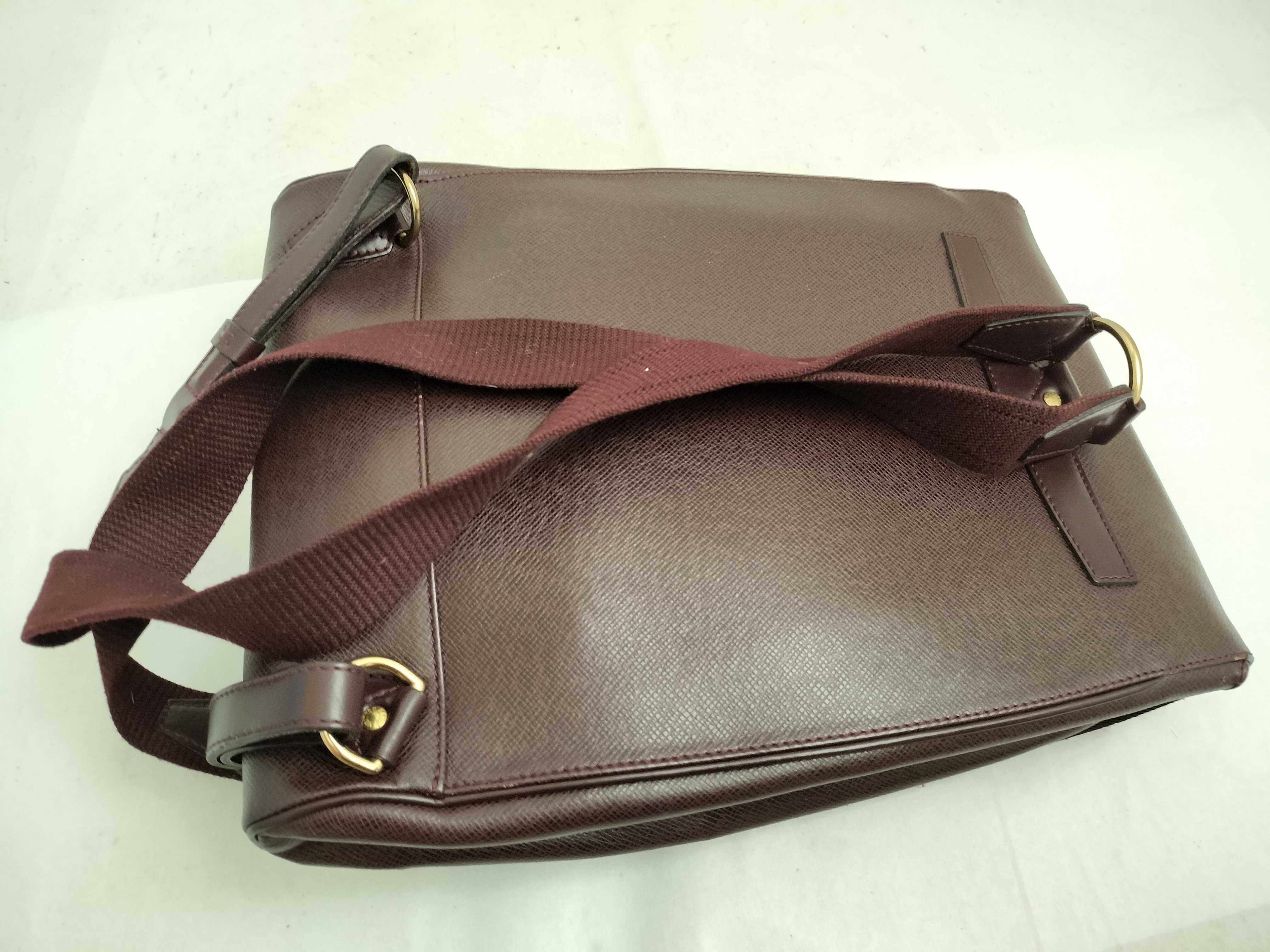 Taiga Leather Backpack, Wine Red Calfskin, Tiger Cassia M30172 — view 3