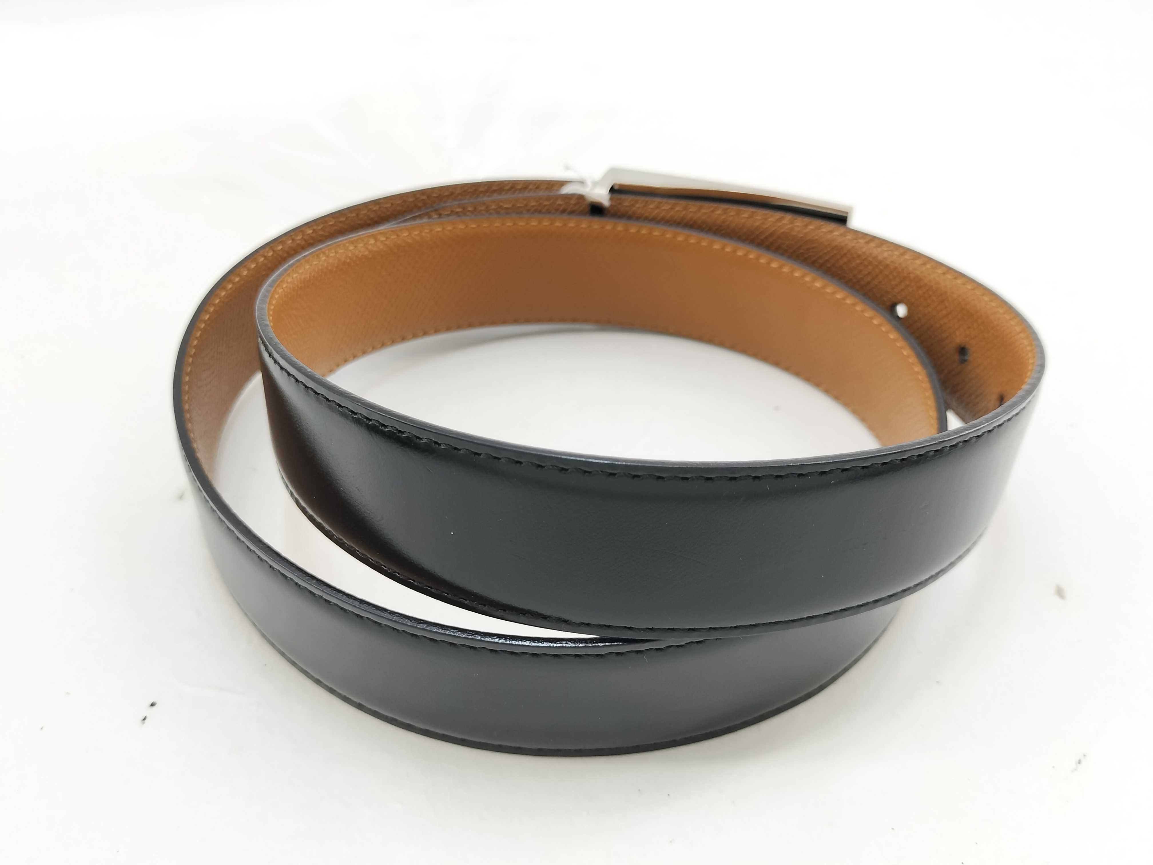 logo leather belt. Includes box, dust bags x2, booklets x2. — view 2