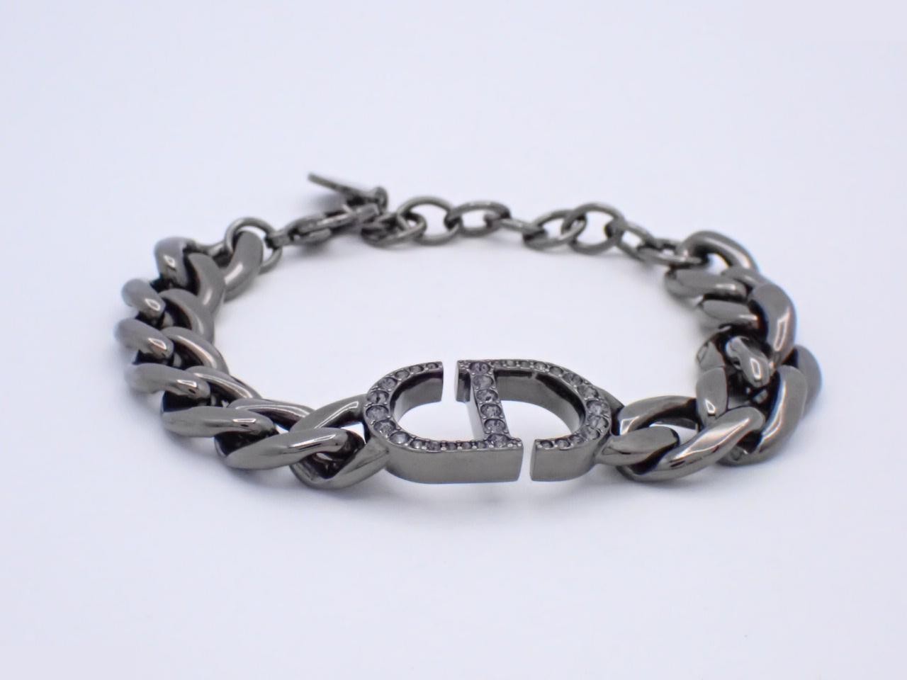 Silver bracelet, wrist circumference approximately 20 cm