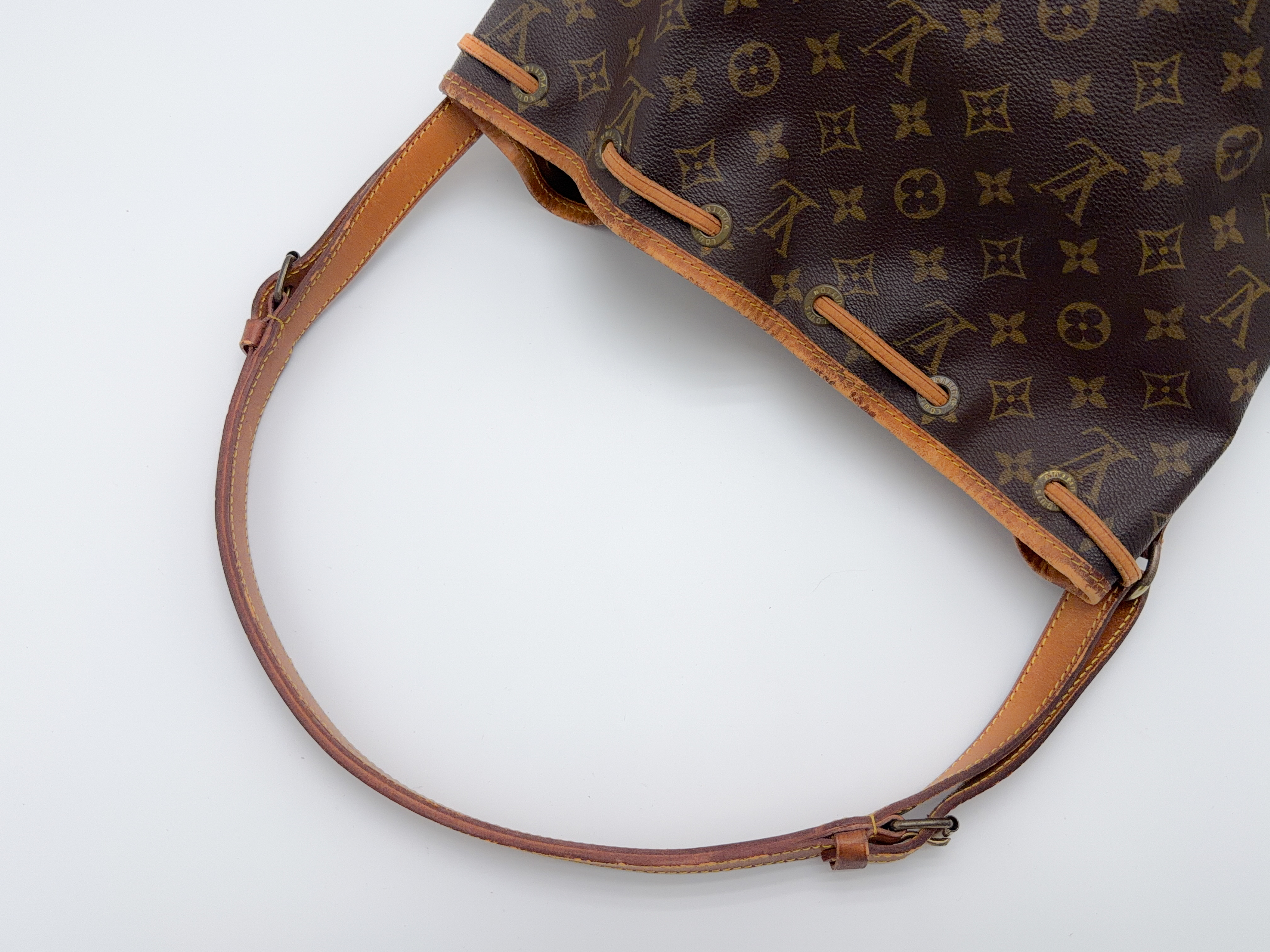 Monogram M42226 Petit Noé AR0913 Shoulder Bag — view 3