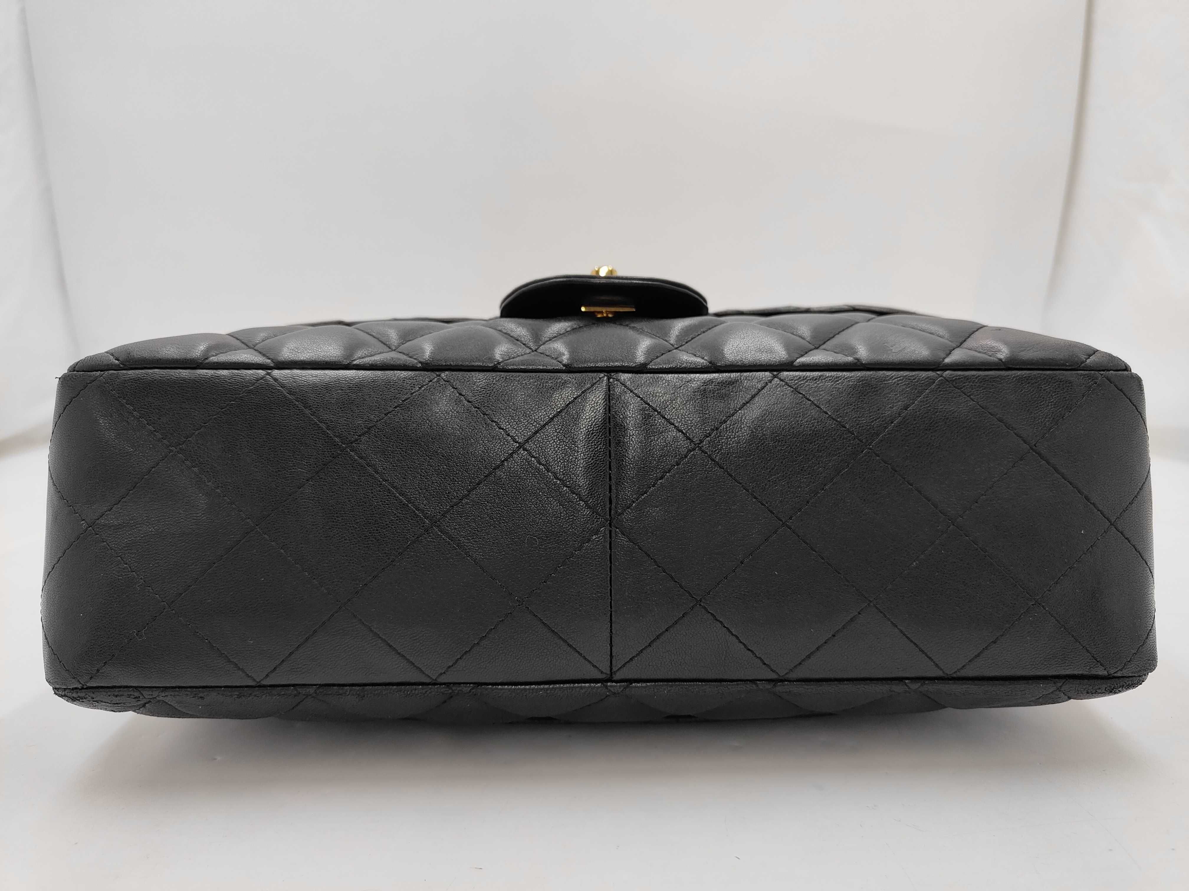 Matelassé 30 Lambskin Double Chain Shoulder Bag — view 3
