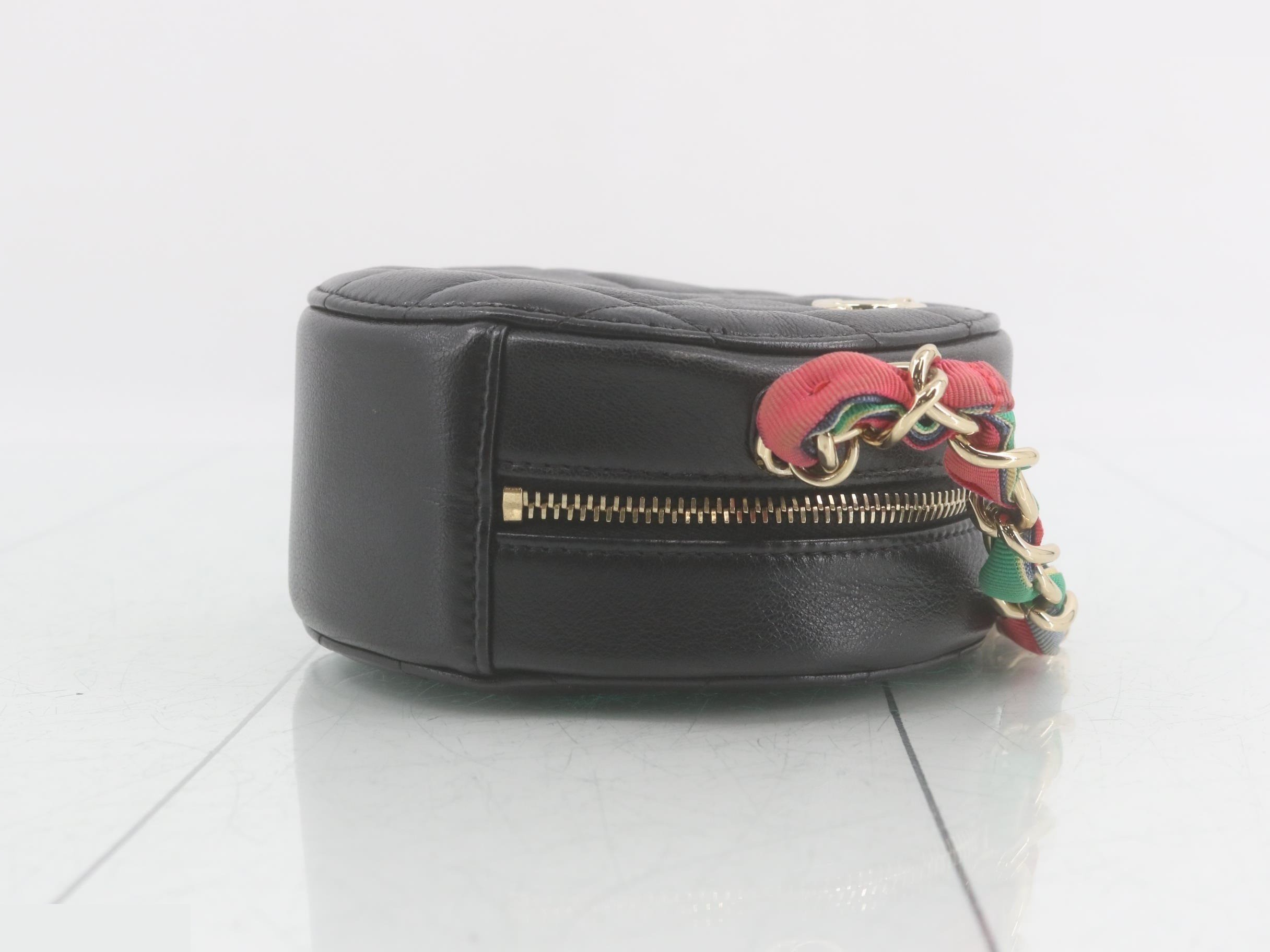 Chain clutch, lambskin — view 3