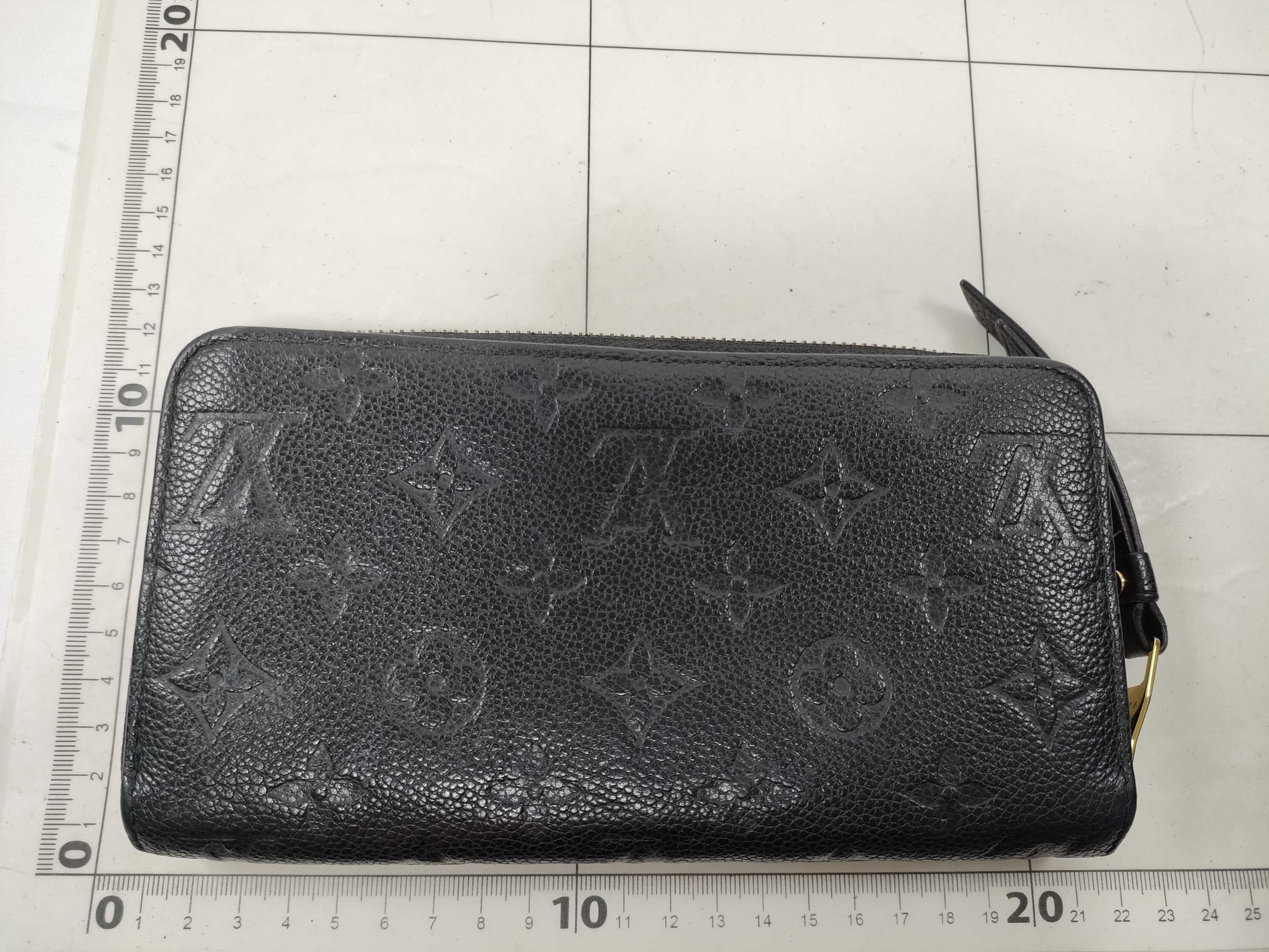 Monogram Empreinte Zippy Wallet Monogram Empreinte Noir M61864 IC Chip Wallet — view 2