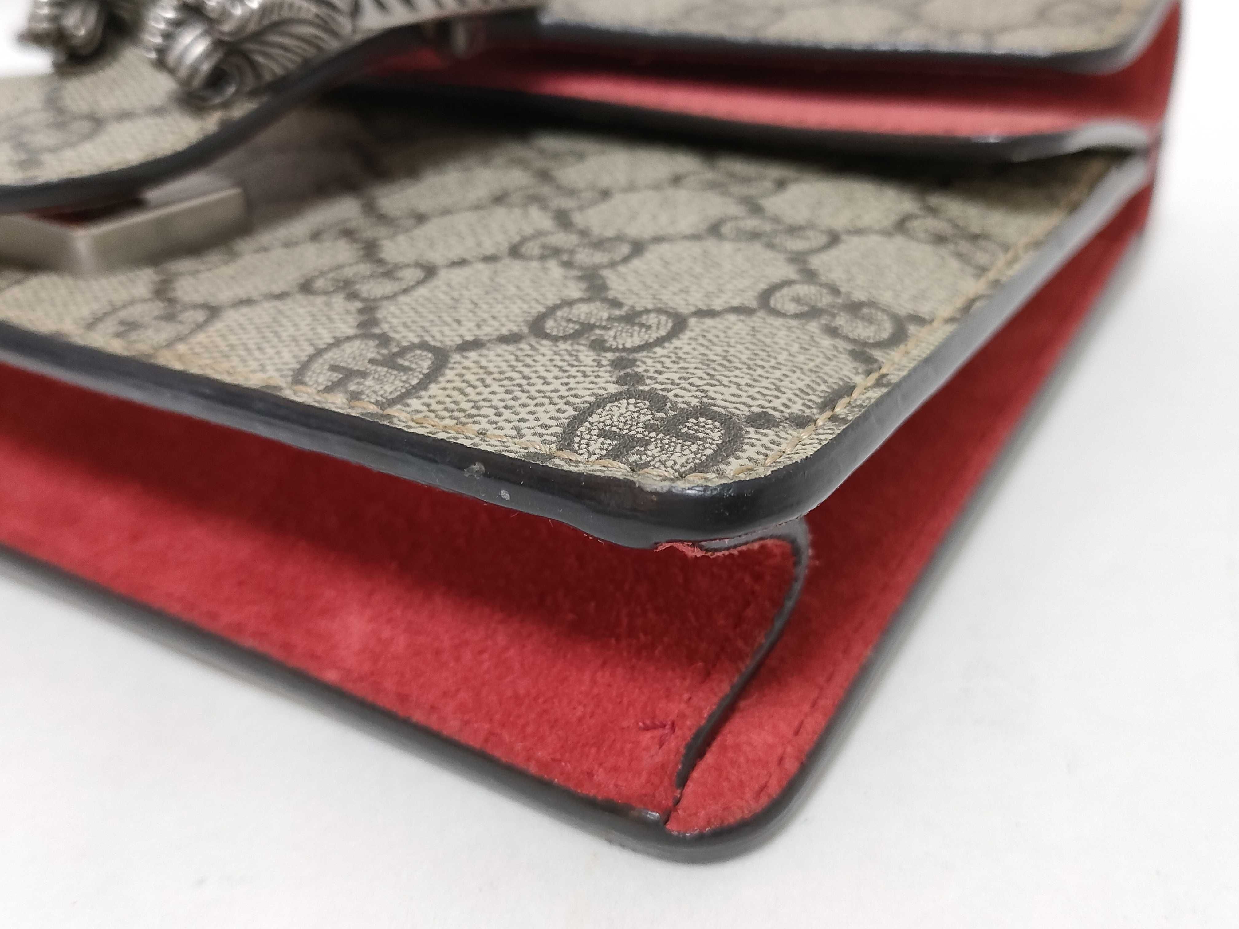 GG Supreme Shoulder Bag — view 6