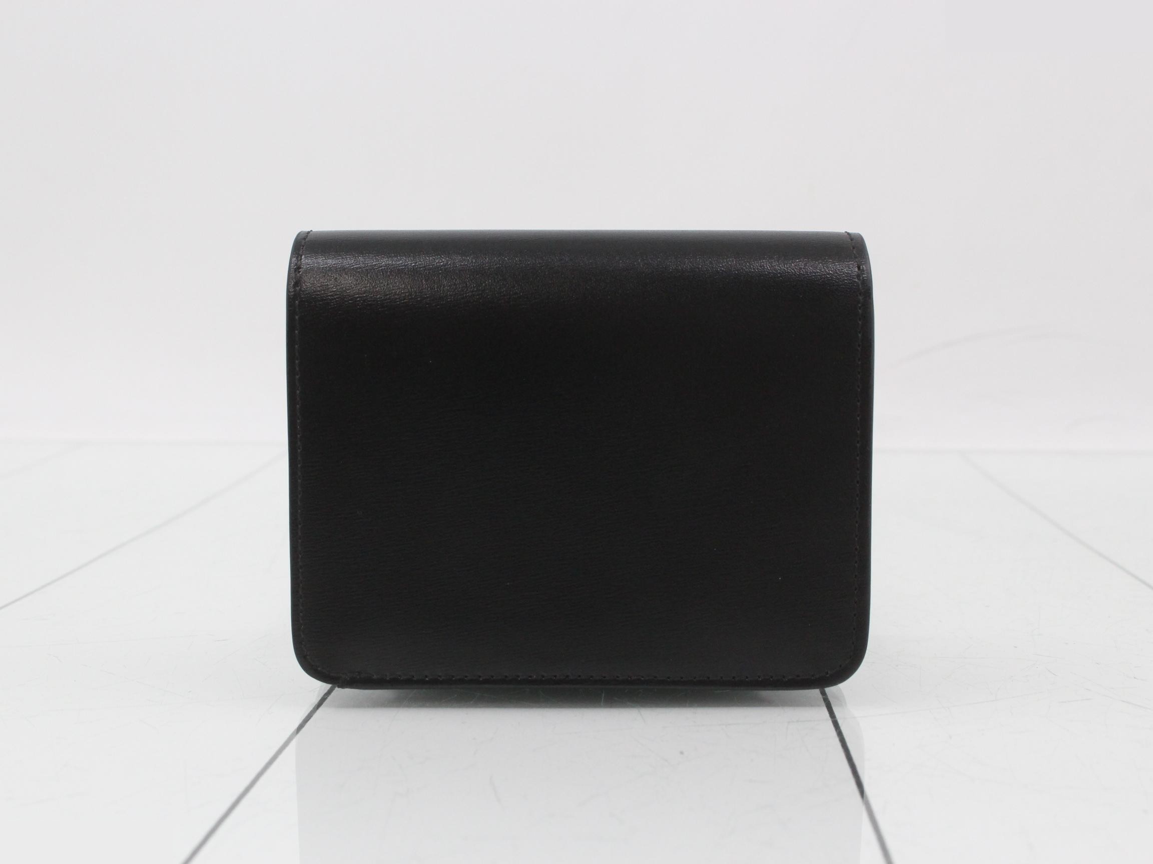 Other lines: Bags and Wallets — view 2