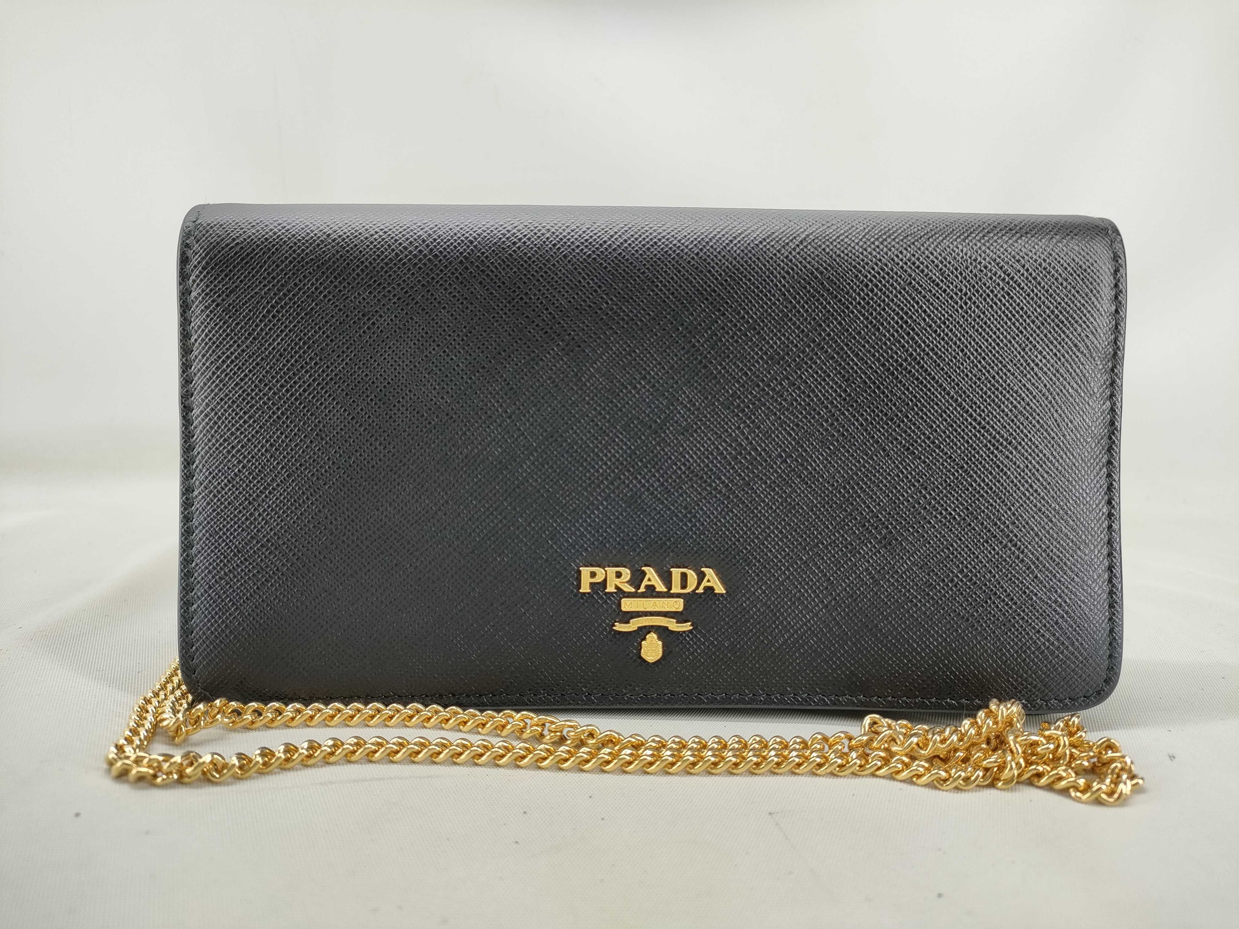 Saffiano Leather Chain Wallet, Black, 1DH029 (Wallet)