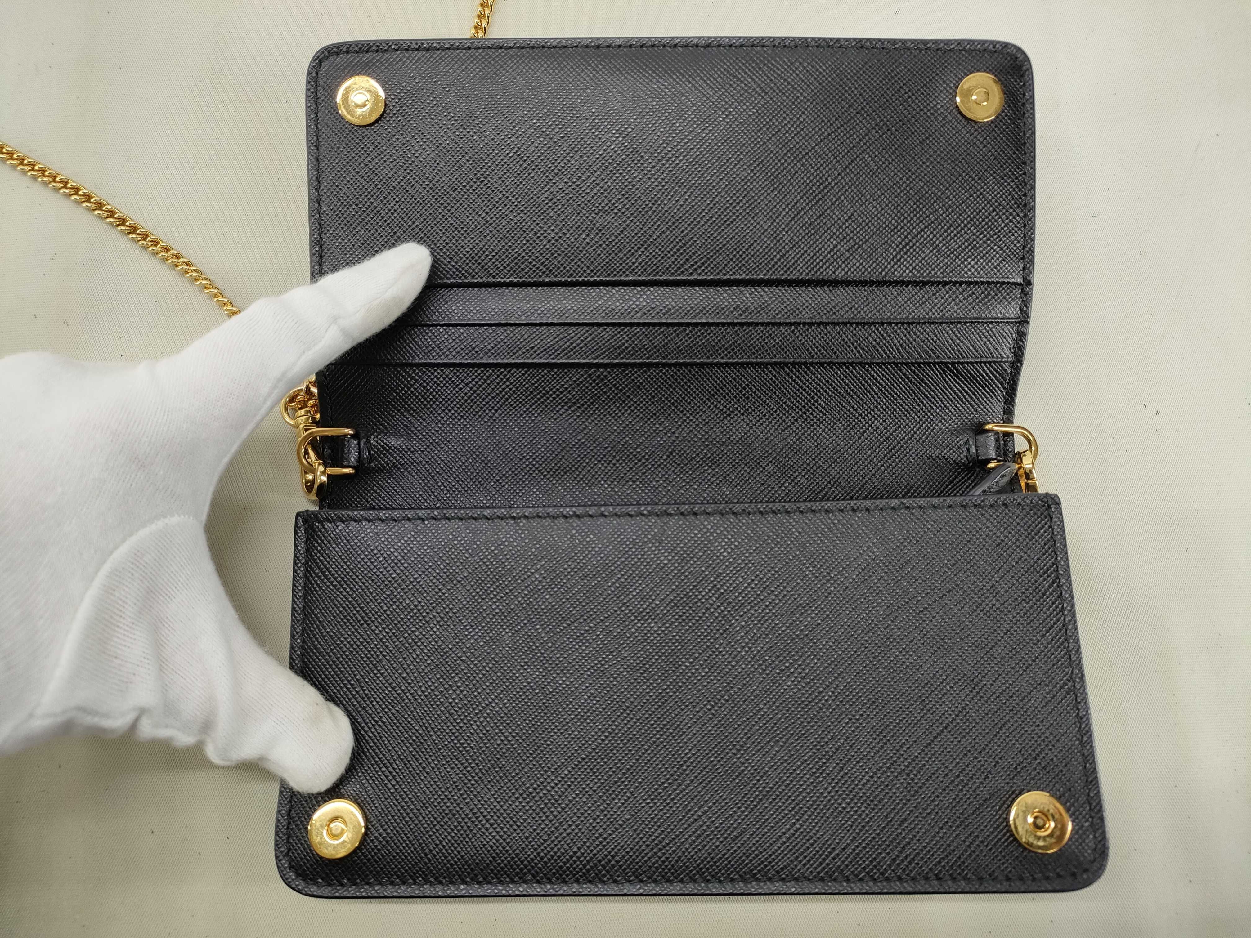 Saffiano Leather Chain Wallet, Black, 1DH029 (Wallet) — view 7