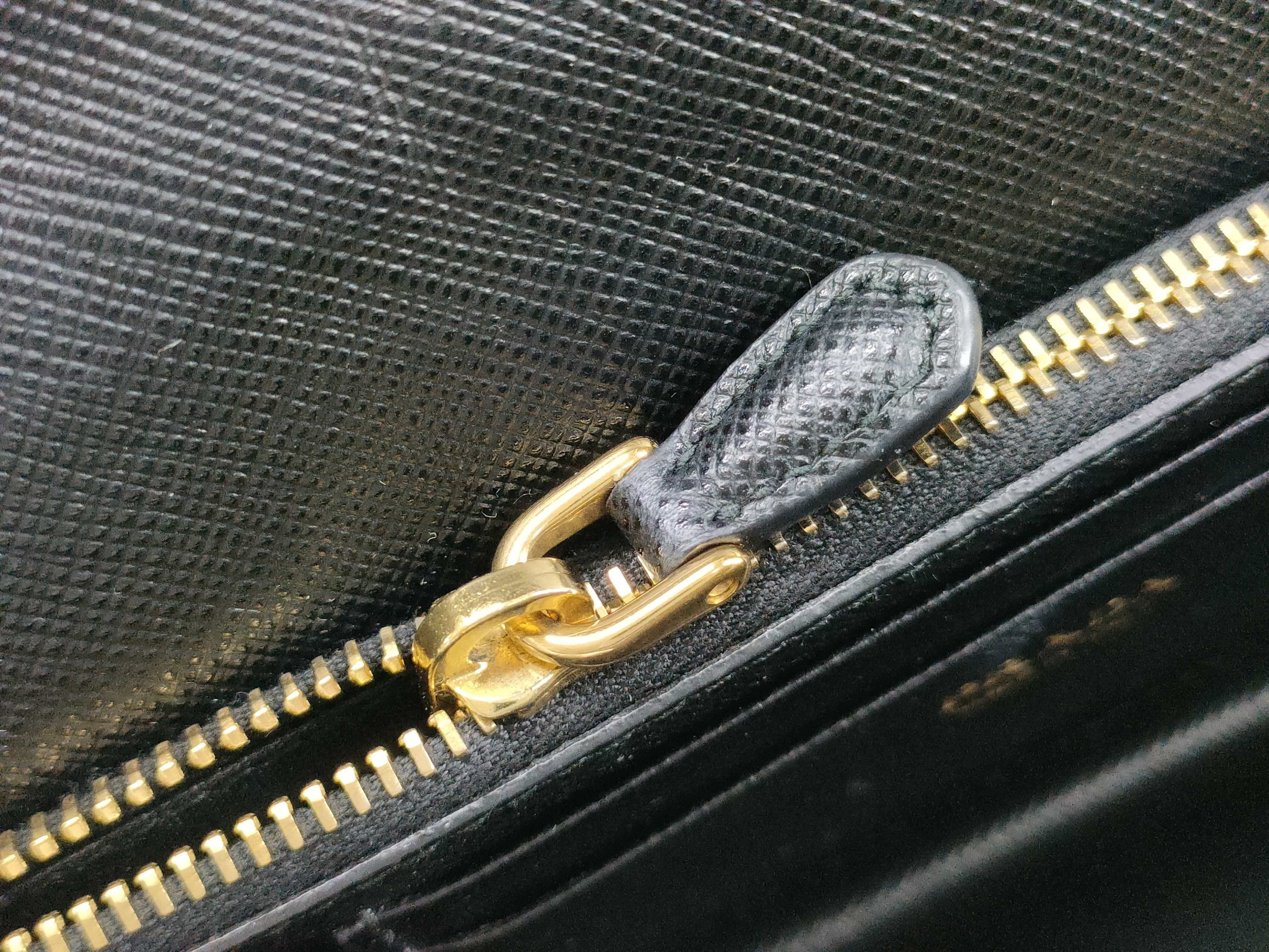 Saffiano Leather Chain Wallet, Black, 1DH029 (Wallet) — view 10