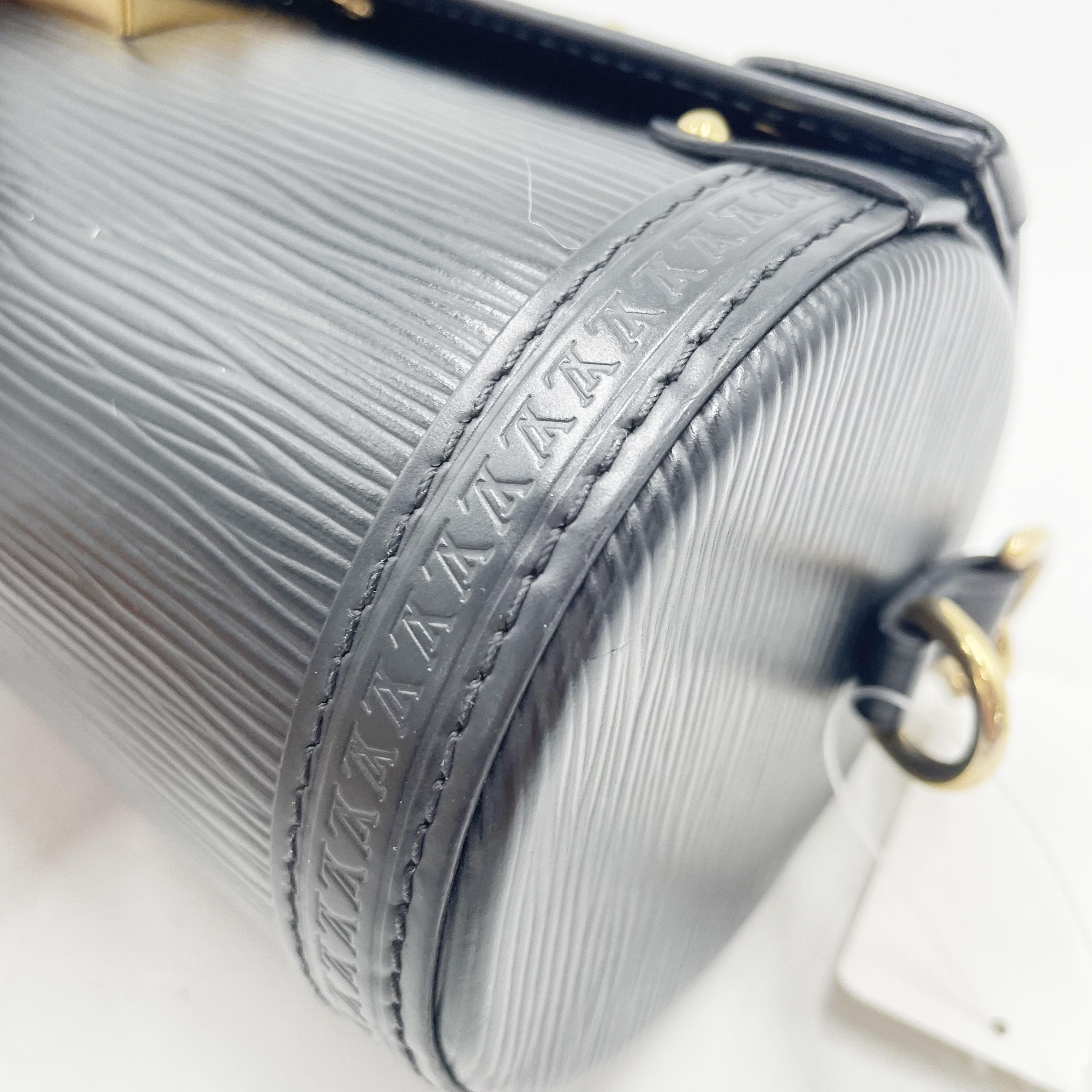 Papillon Trunk M58655 Epi Noir IC Handbag — view 4