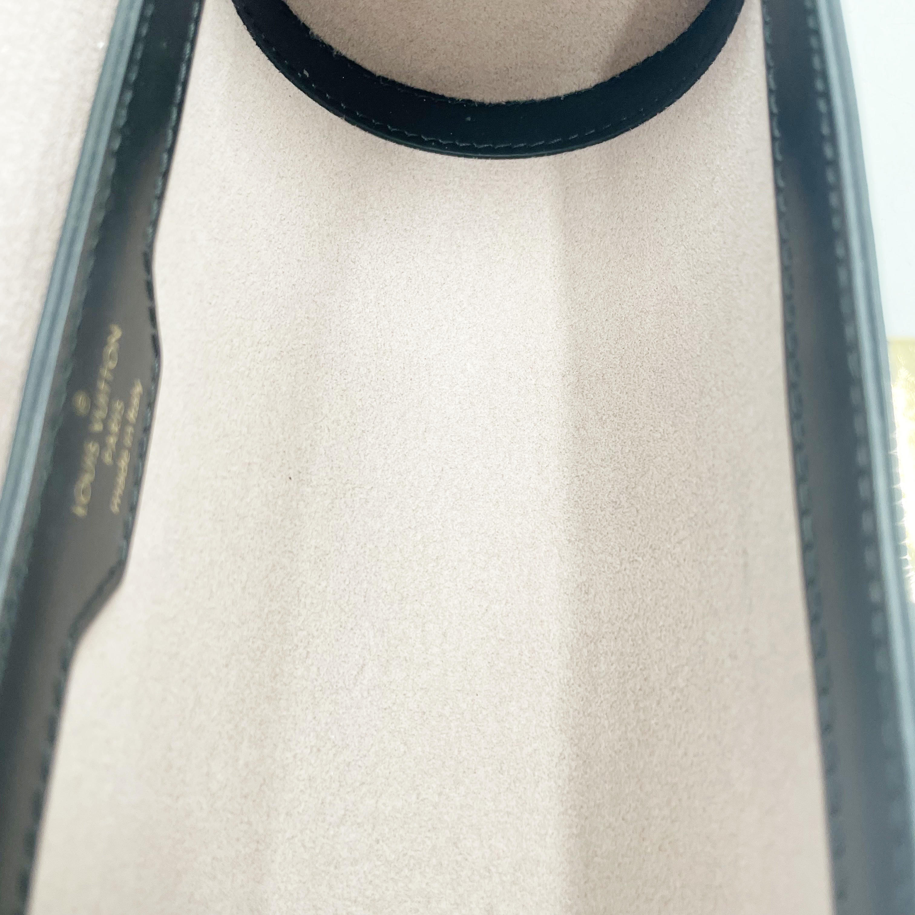 Papillon Trunk M58655 Epi Noir IC Handbag — view 8