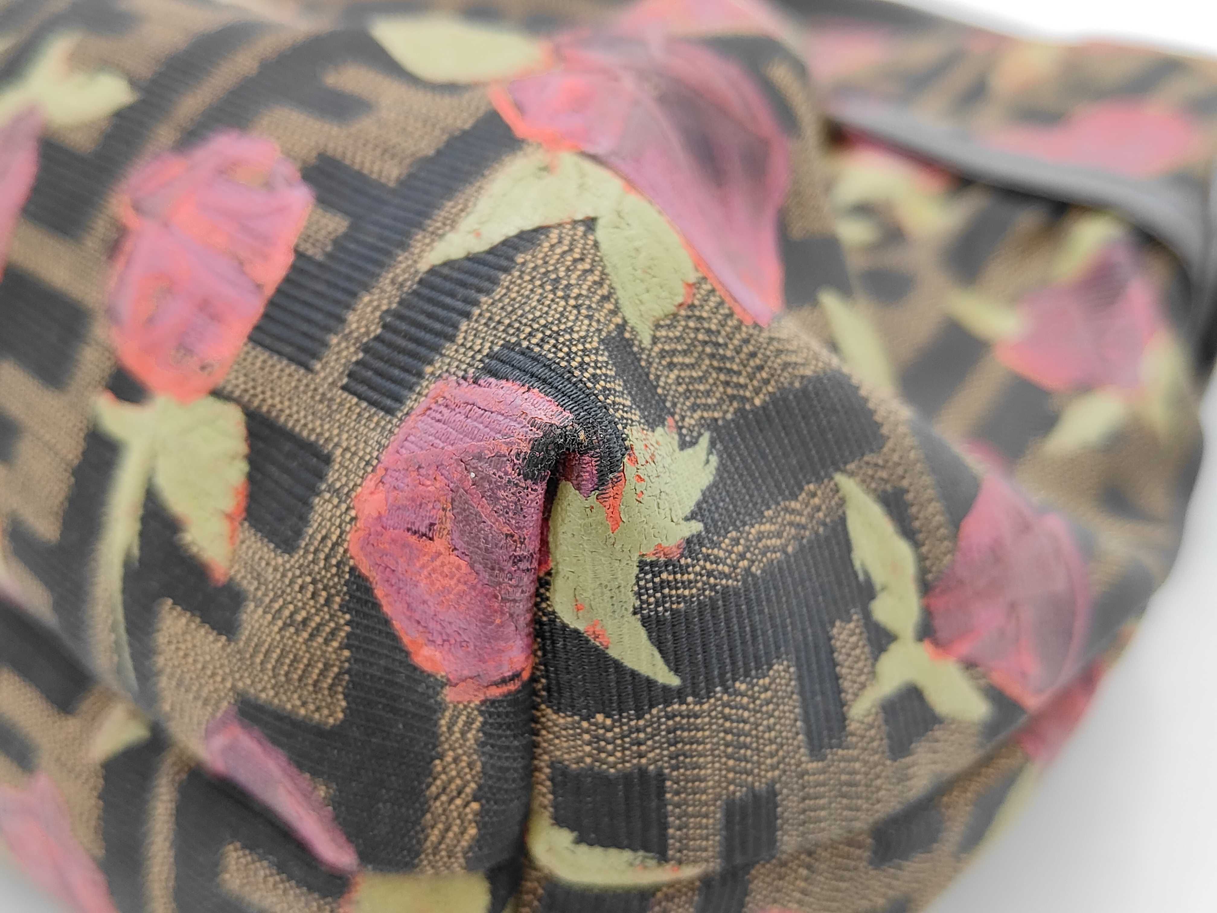 Chef Floral Canvas Zucca Shoulder Bag — view 12