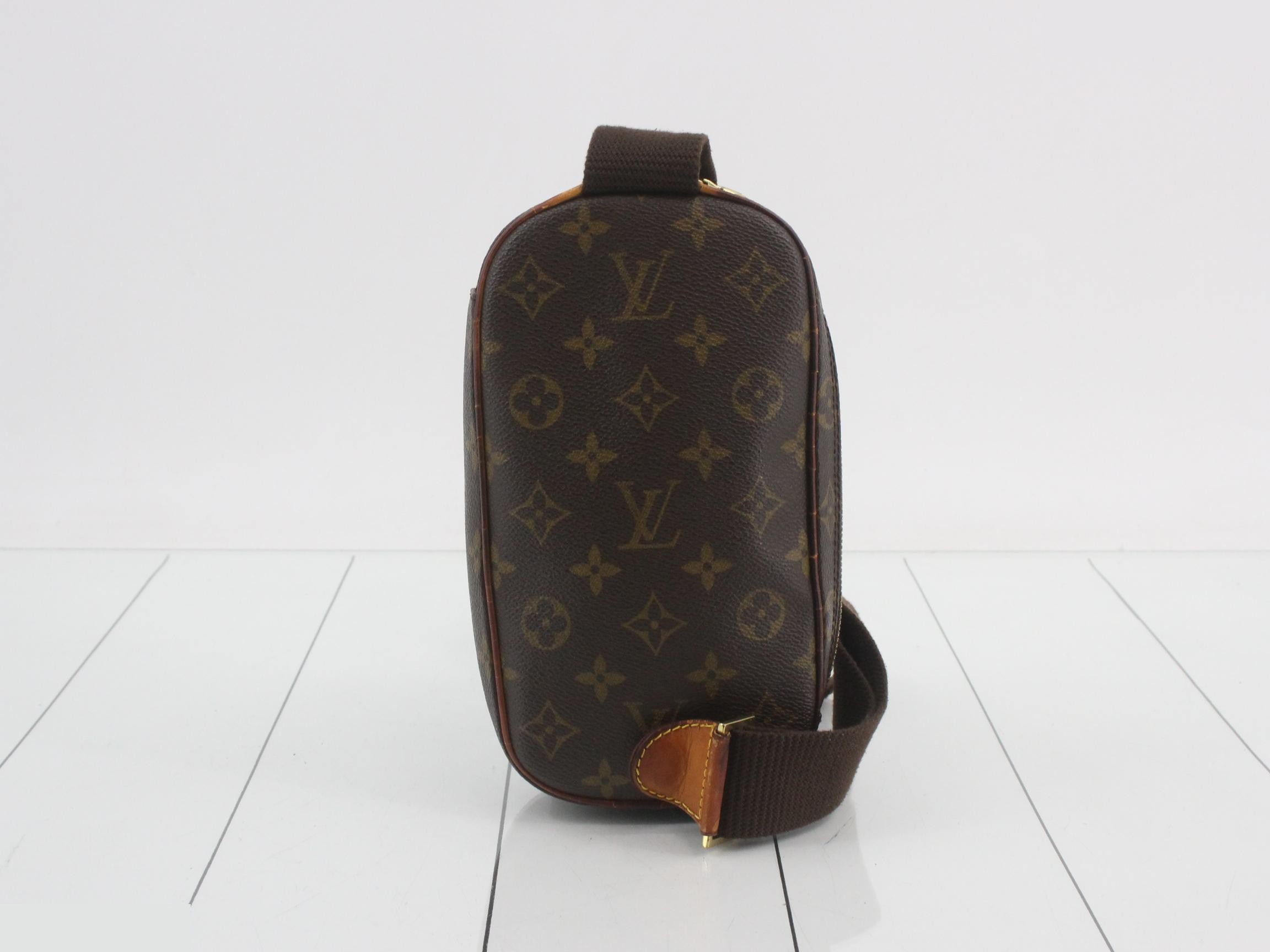 Pochette Gange — view 2