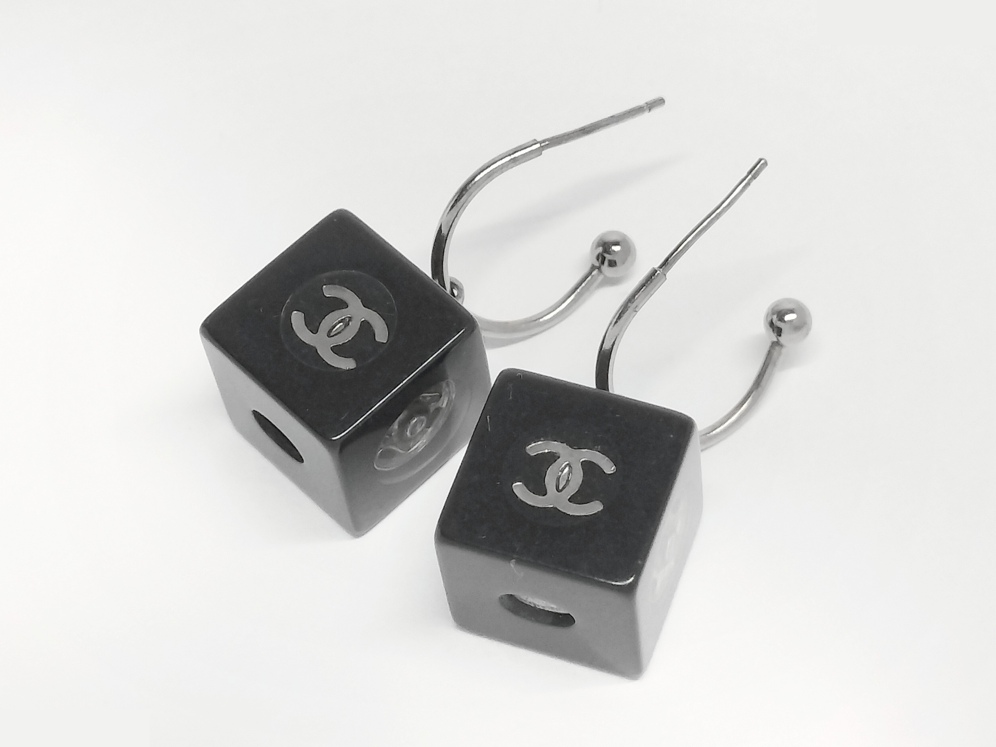 Coco Cube Hoop Earrings