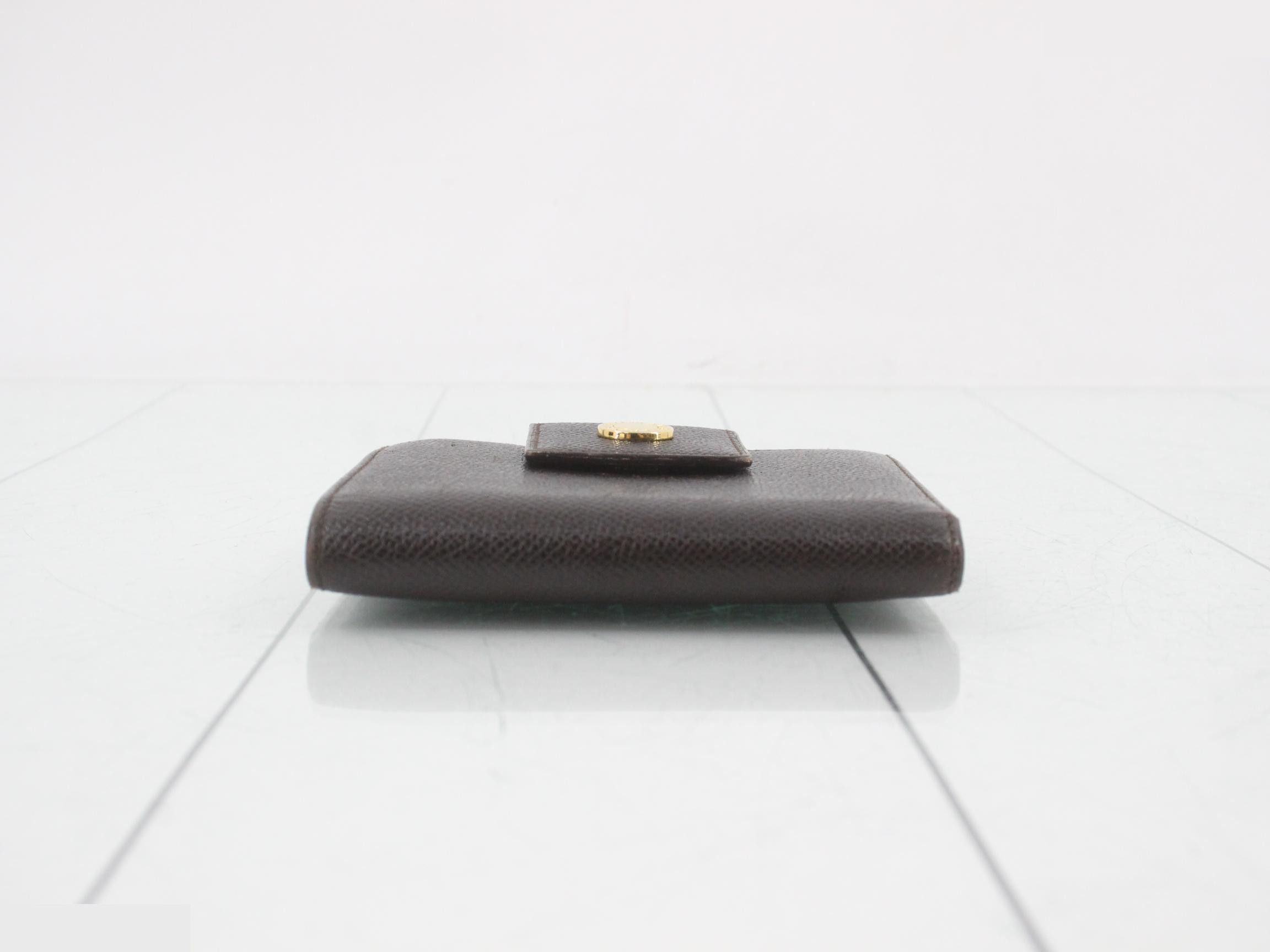 (bags) and wallets — view 3