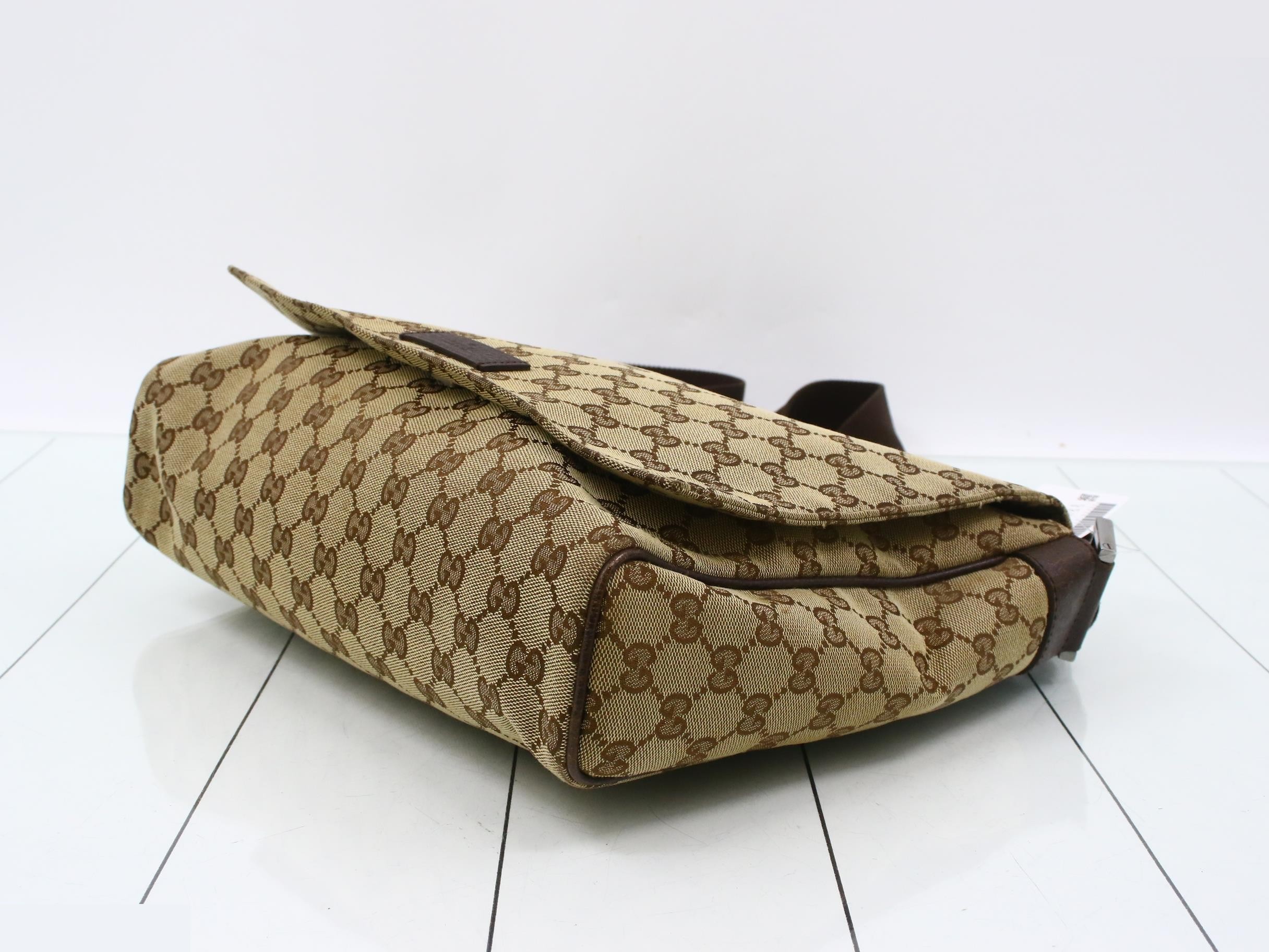 GG Canvas Shoulder Bag — view 6