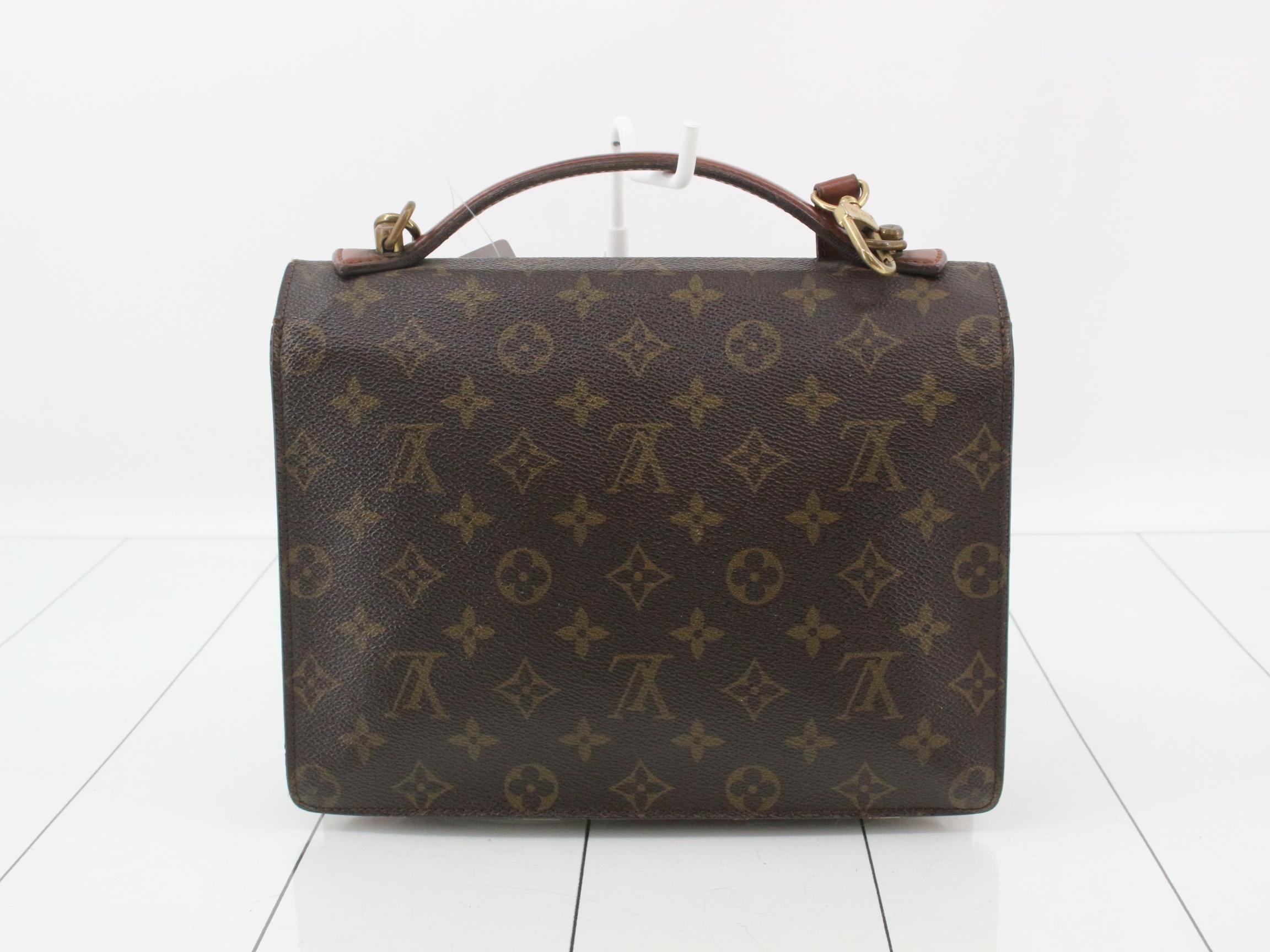 Monceau 26 with shoulder strap and 2 keys. — view 2