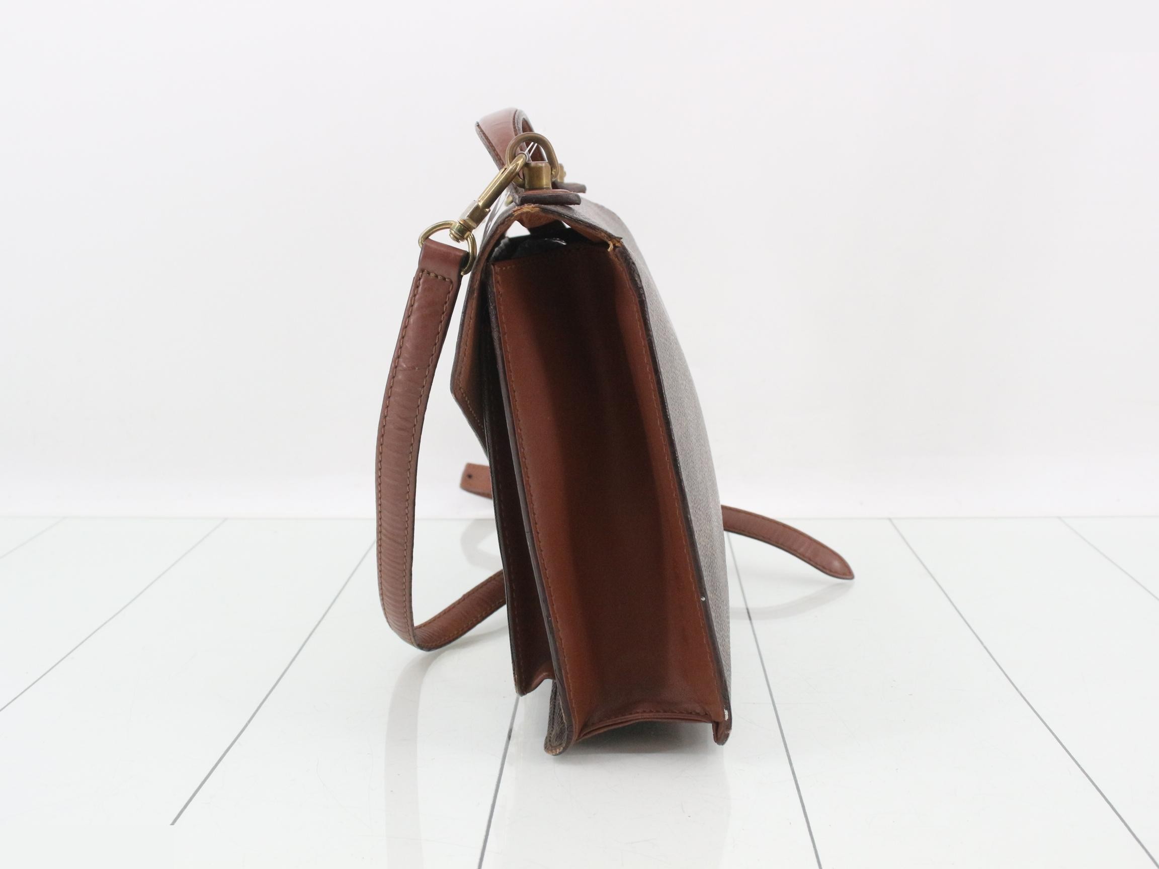 Monceau 26 with shoulder strap and 2 keys. — view 3