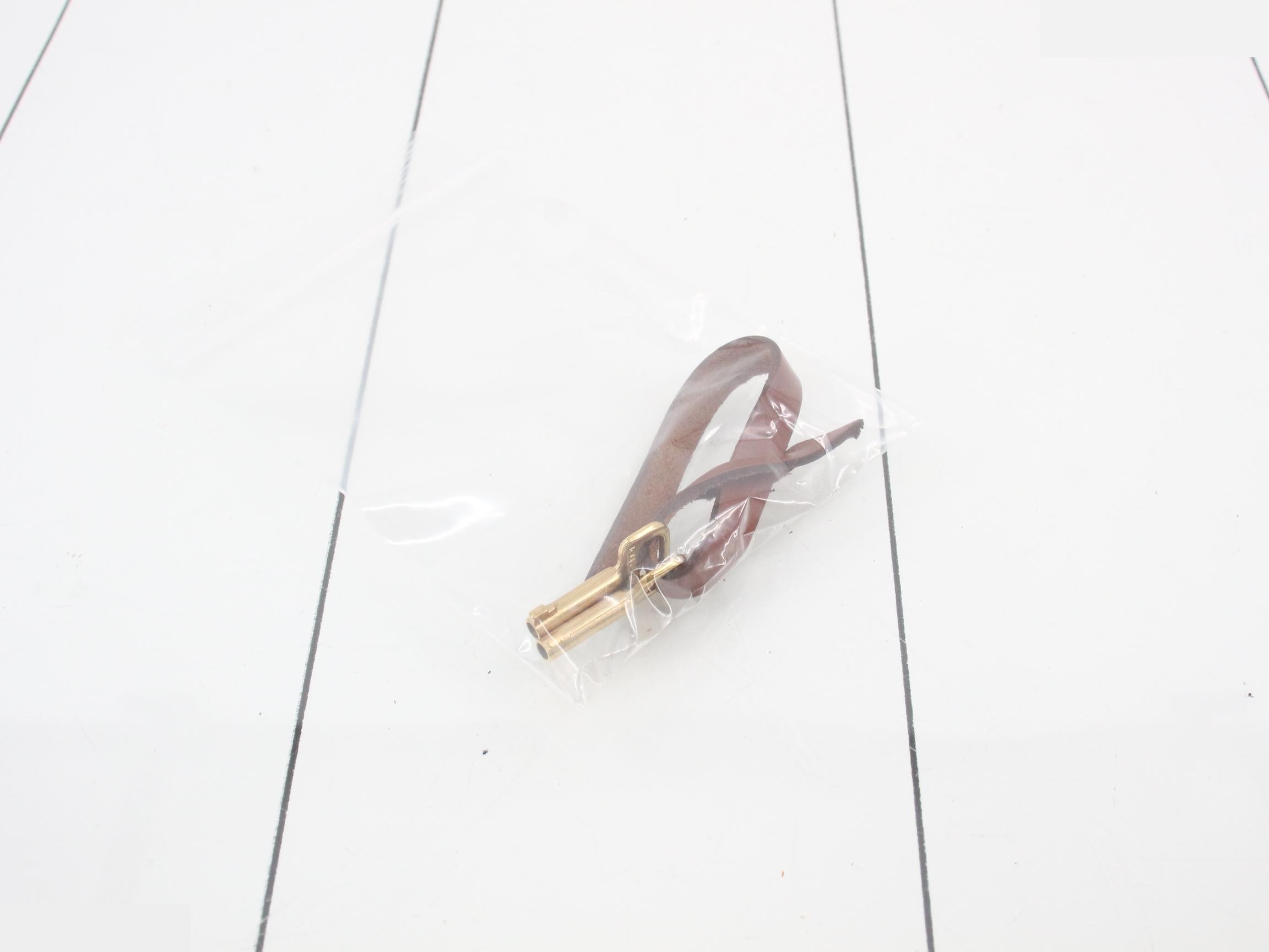 Monceau 26 with shoulder strap and 2 keys. — view 7