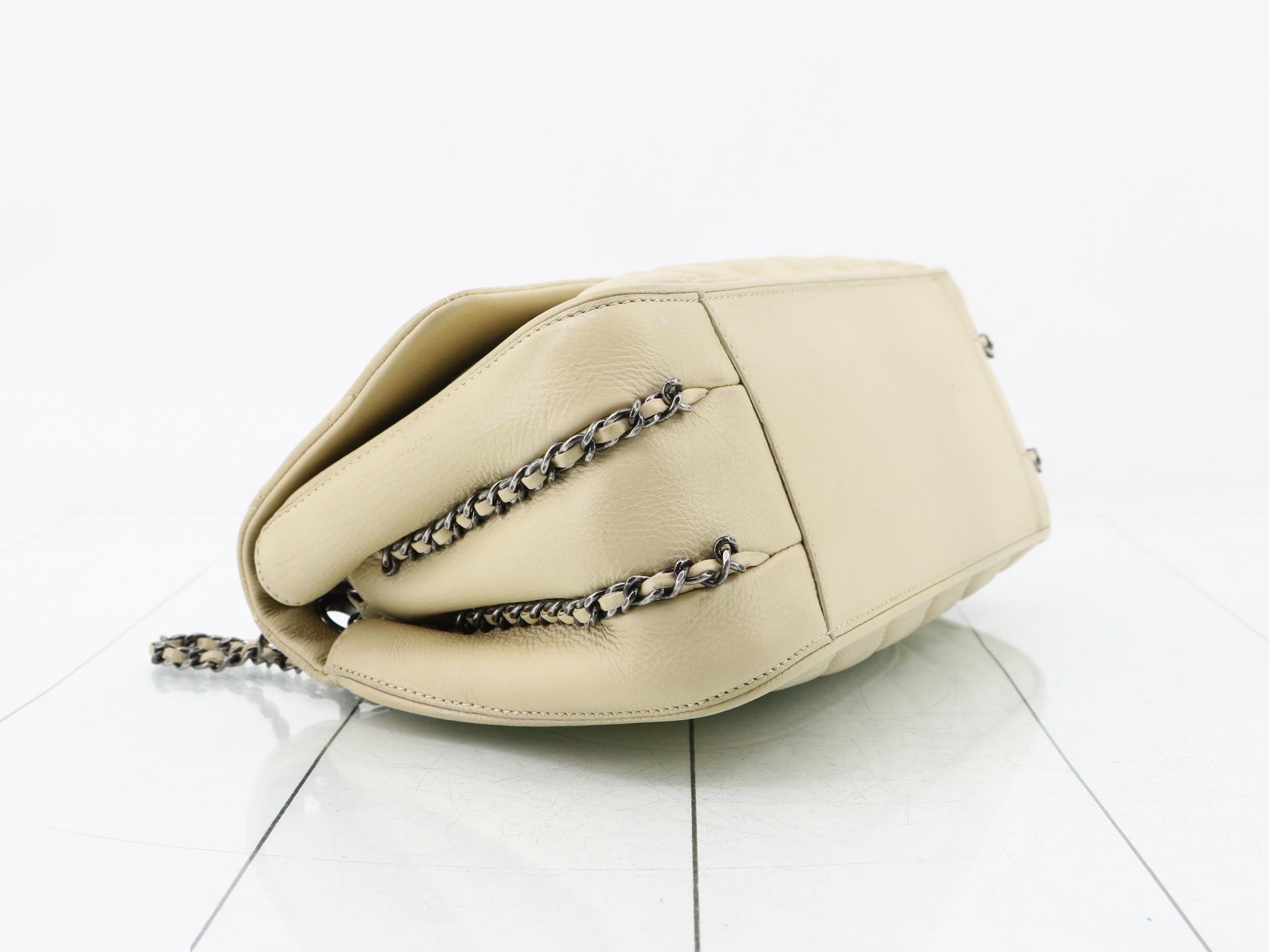 Matelassé (bag) - Shoulder bag — view 5