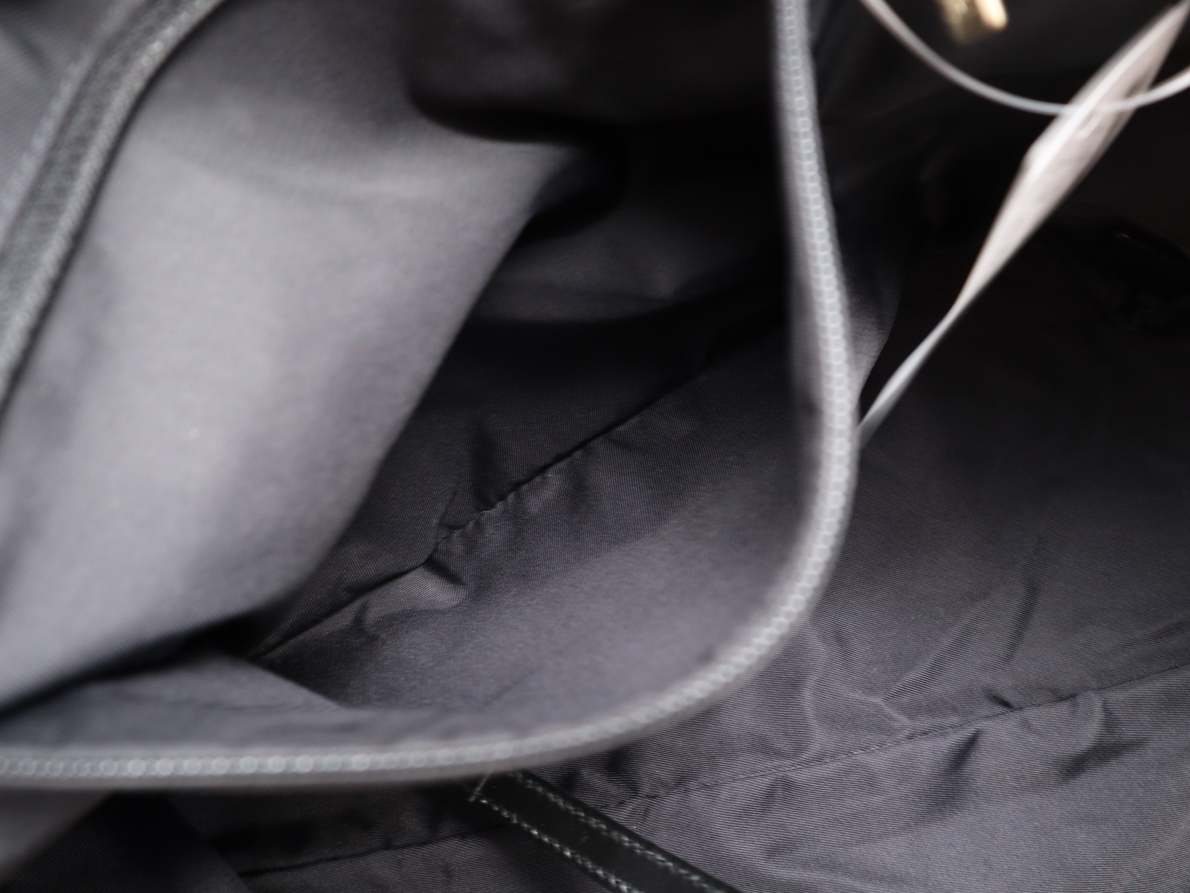 New Travel Line Nylon Leather Black Seal 8912293 Tote Bag — view 12