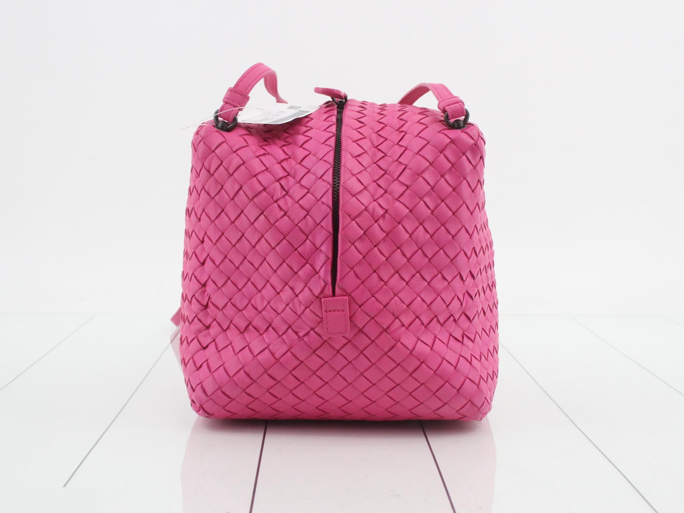 Intrecciato (bag) - Shoulder bag - Pink Leather — view 3