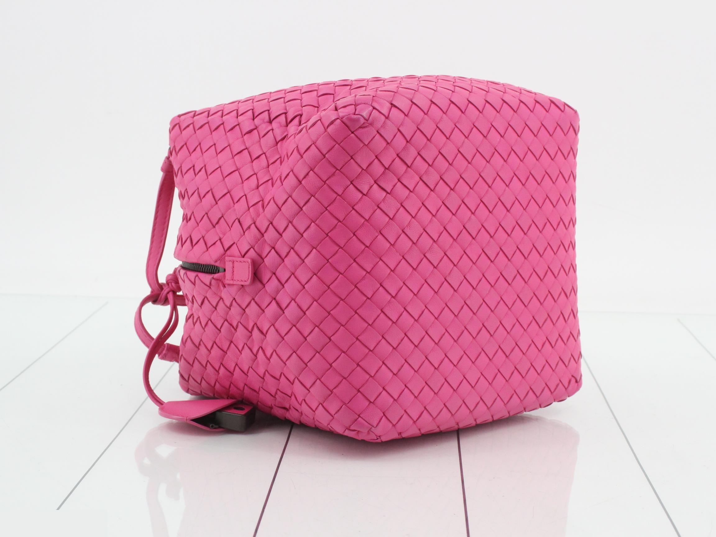 Intrecciato (bag) - Shoulder bag - Pink Leather — view 5