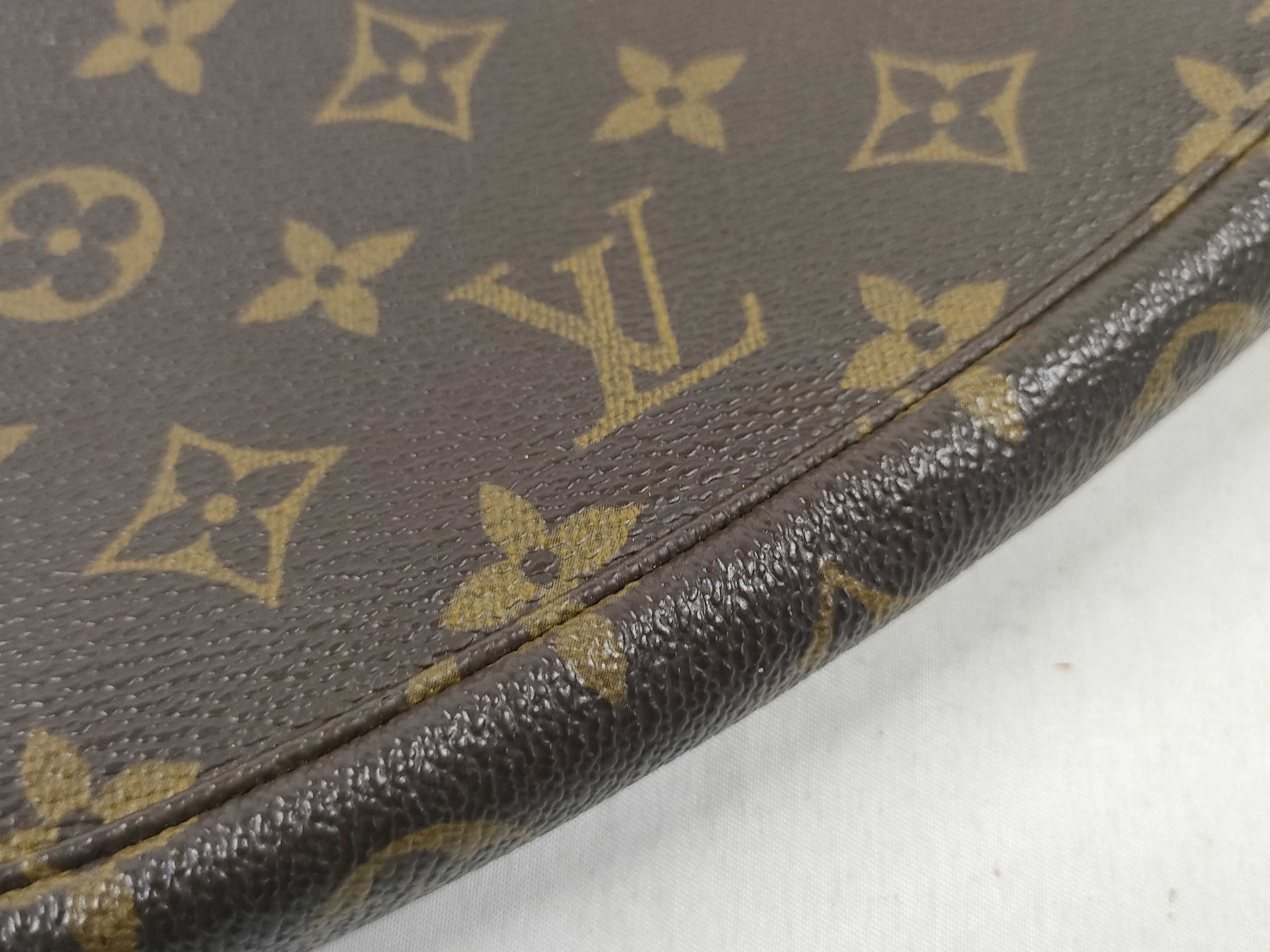Monogram Pochette Accessoires M51980 VI1020 Handbag — view 14