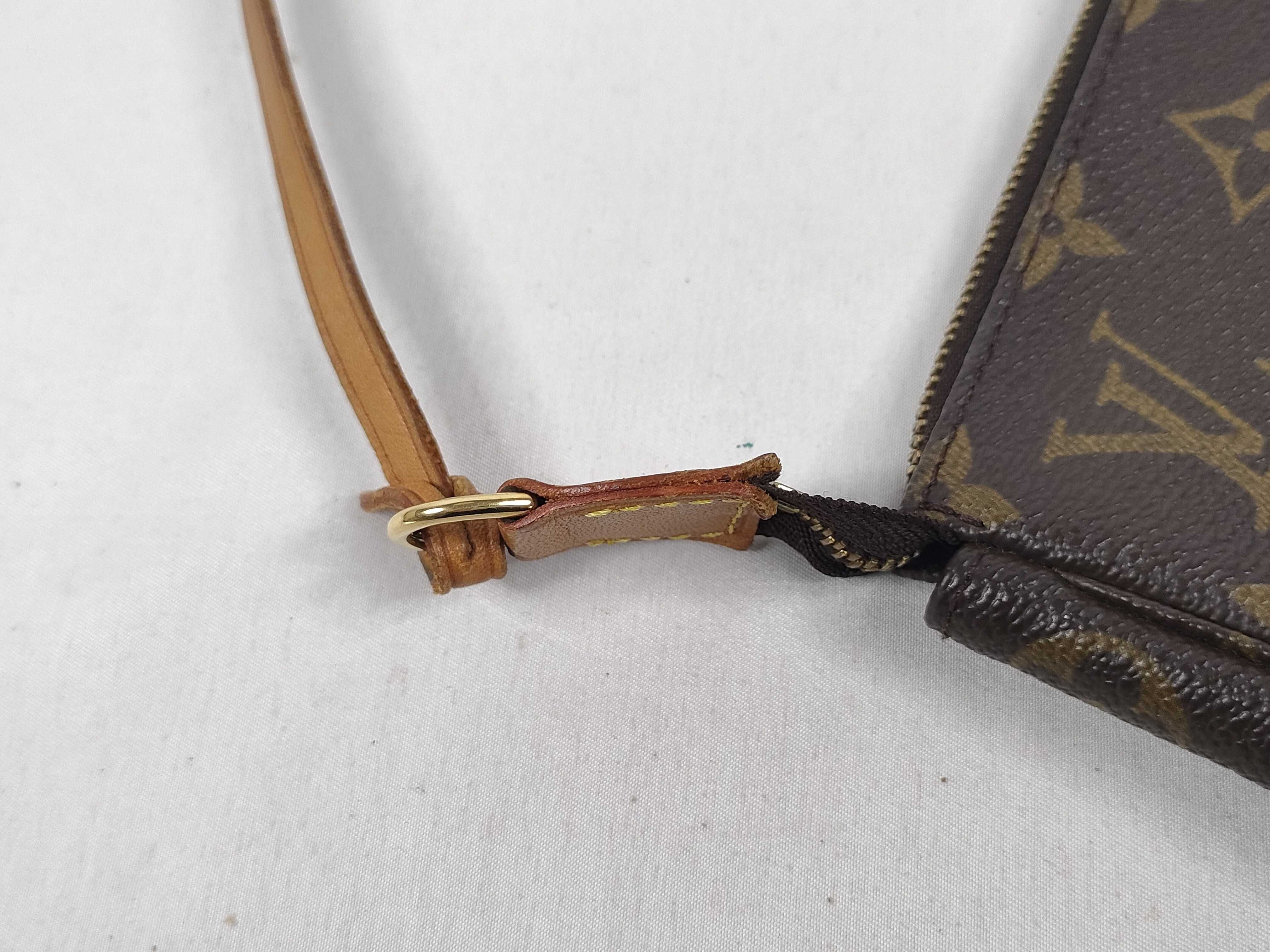 Monogram Pochette Accessoires M51980 VI1020 Handbag — view 5