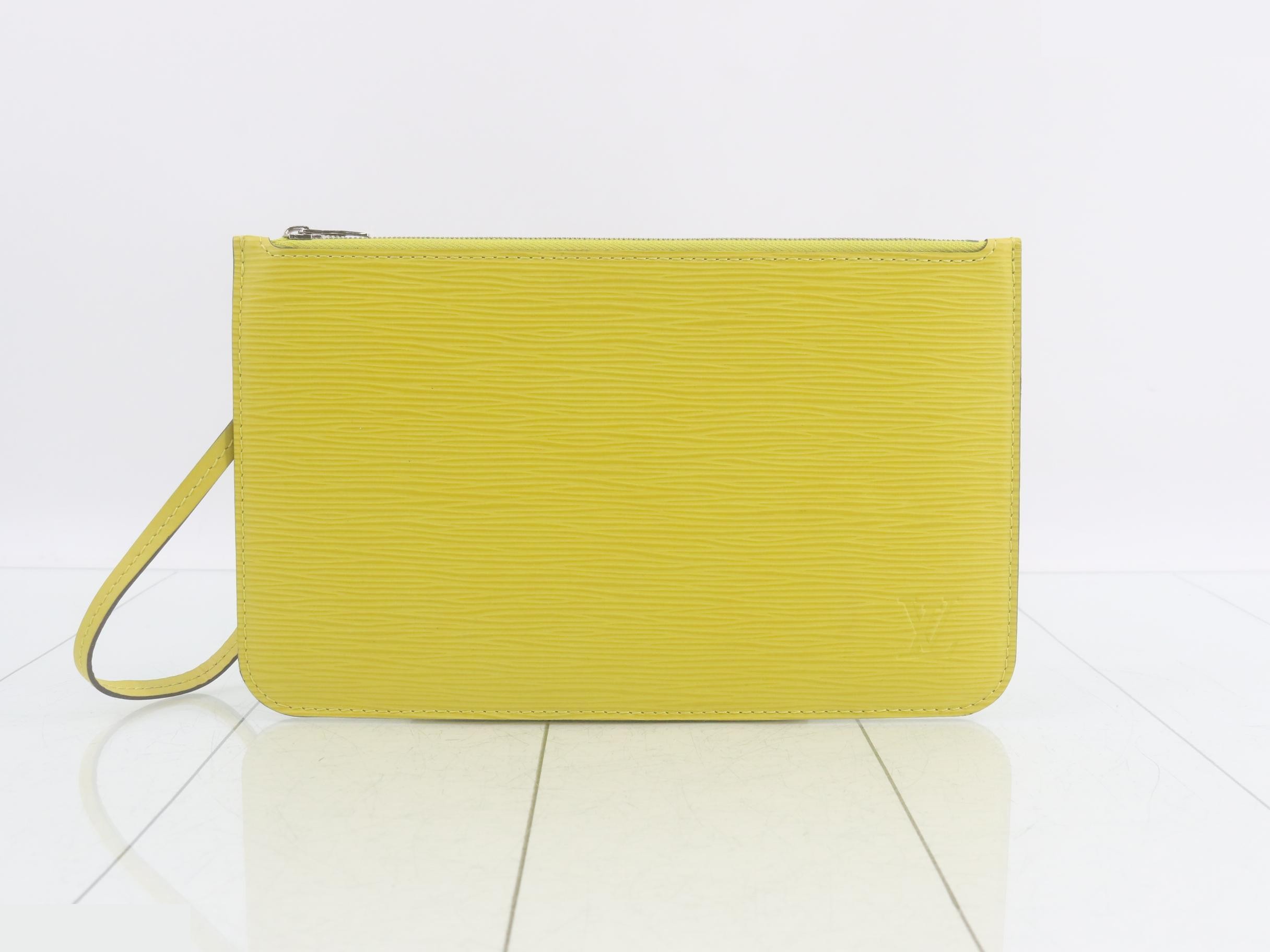 Neverfull MM Pouch