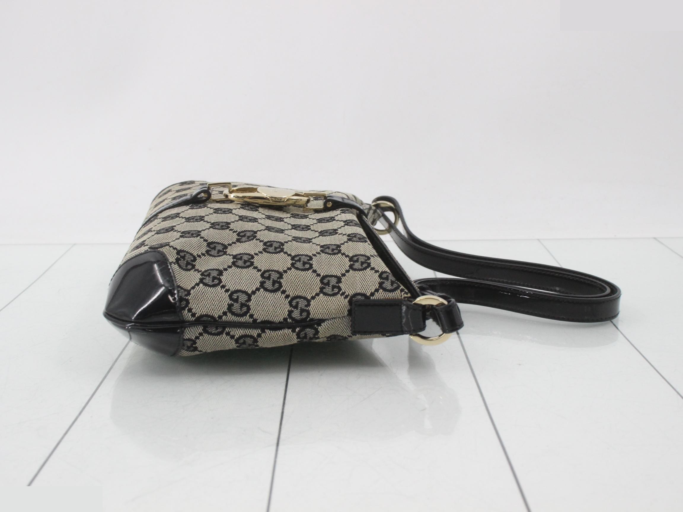 GG Canvas (Bag) - Shoulder Bag — view 3