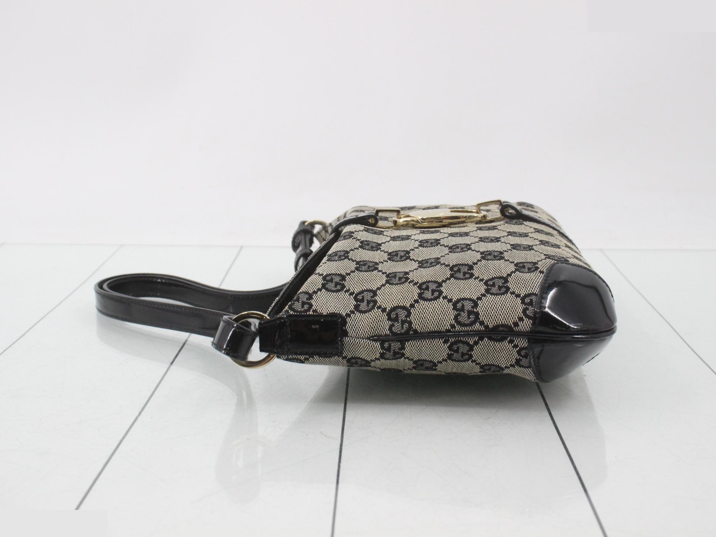 GG Canvas (Bag) - Shoulder Bag — view 4