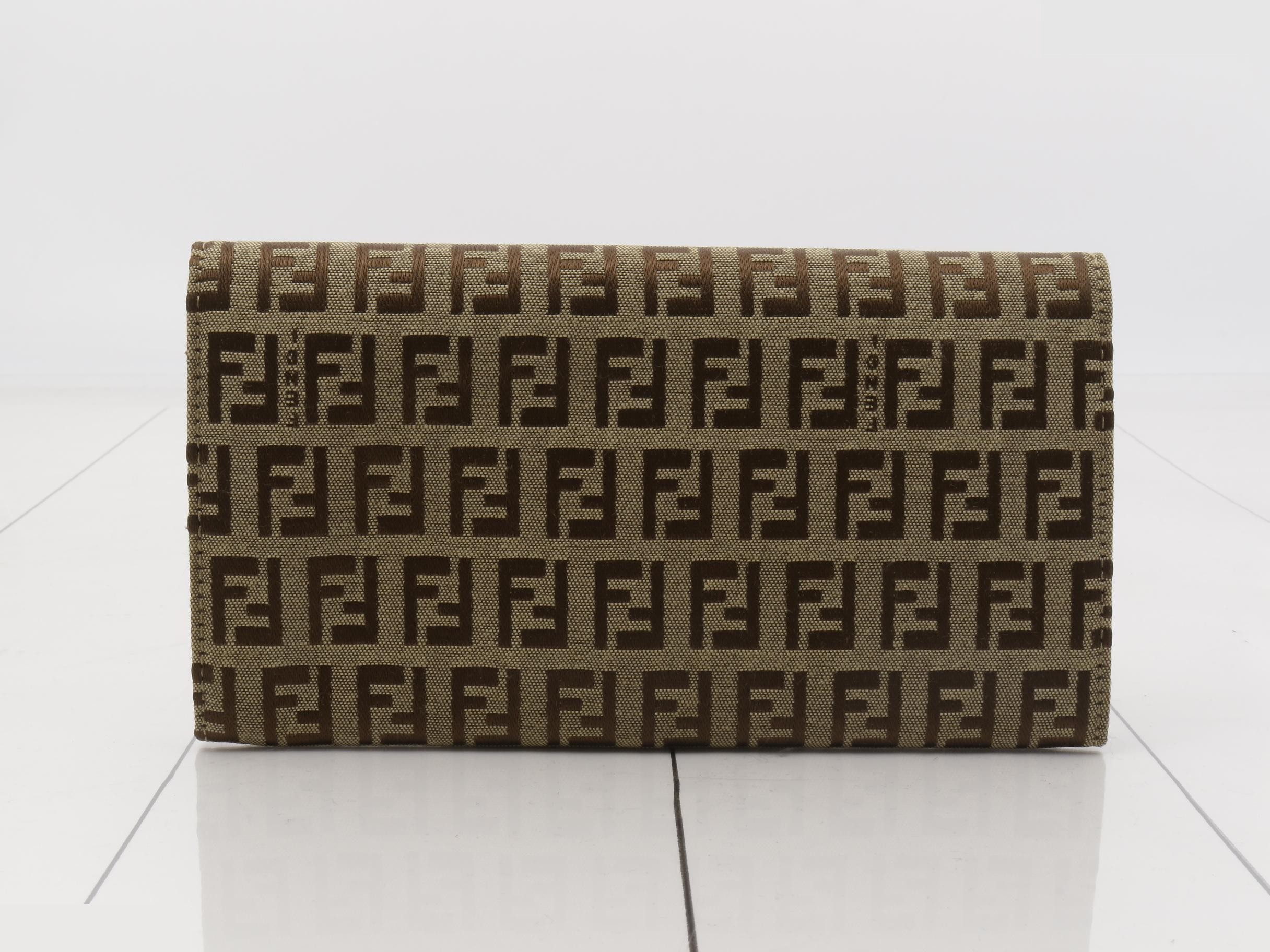 long wallet — view 2